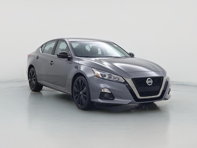2022 Nissan Altima SR