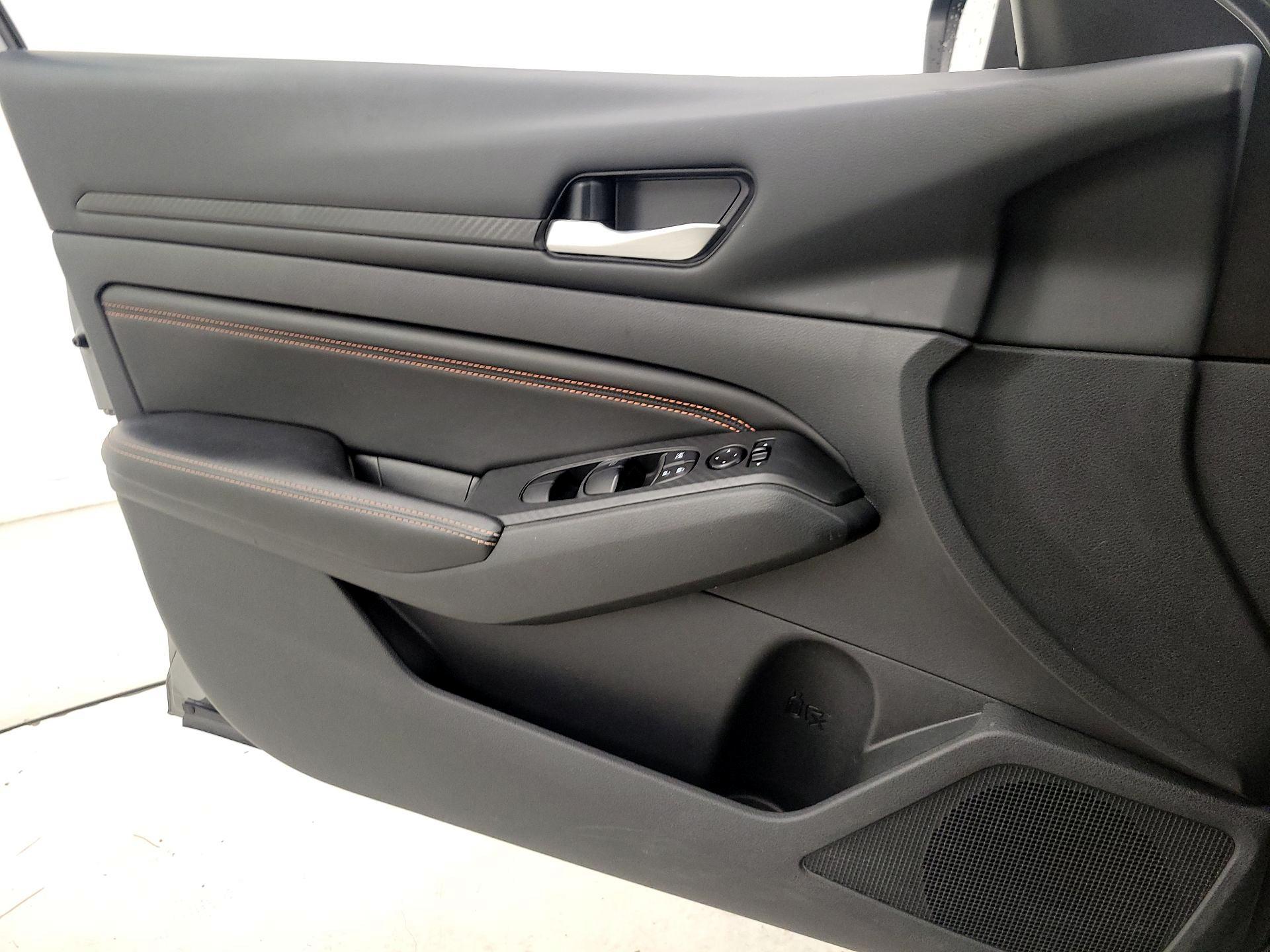 Thumbnail: 2022 Nissan Altima - 12