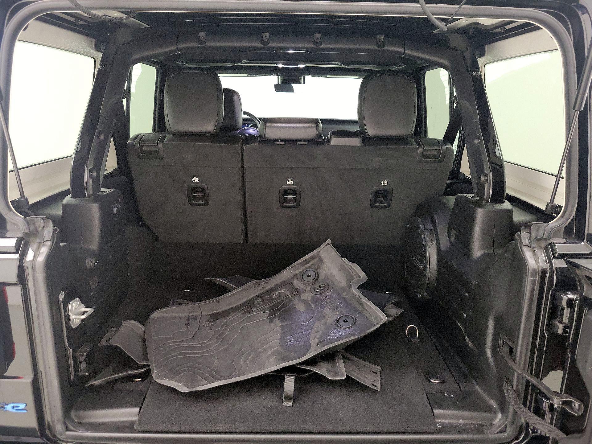 Thumbnail: 2022 Jeep Wrangler - 19