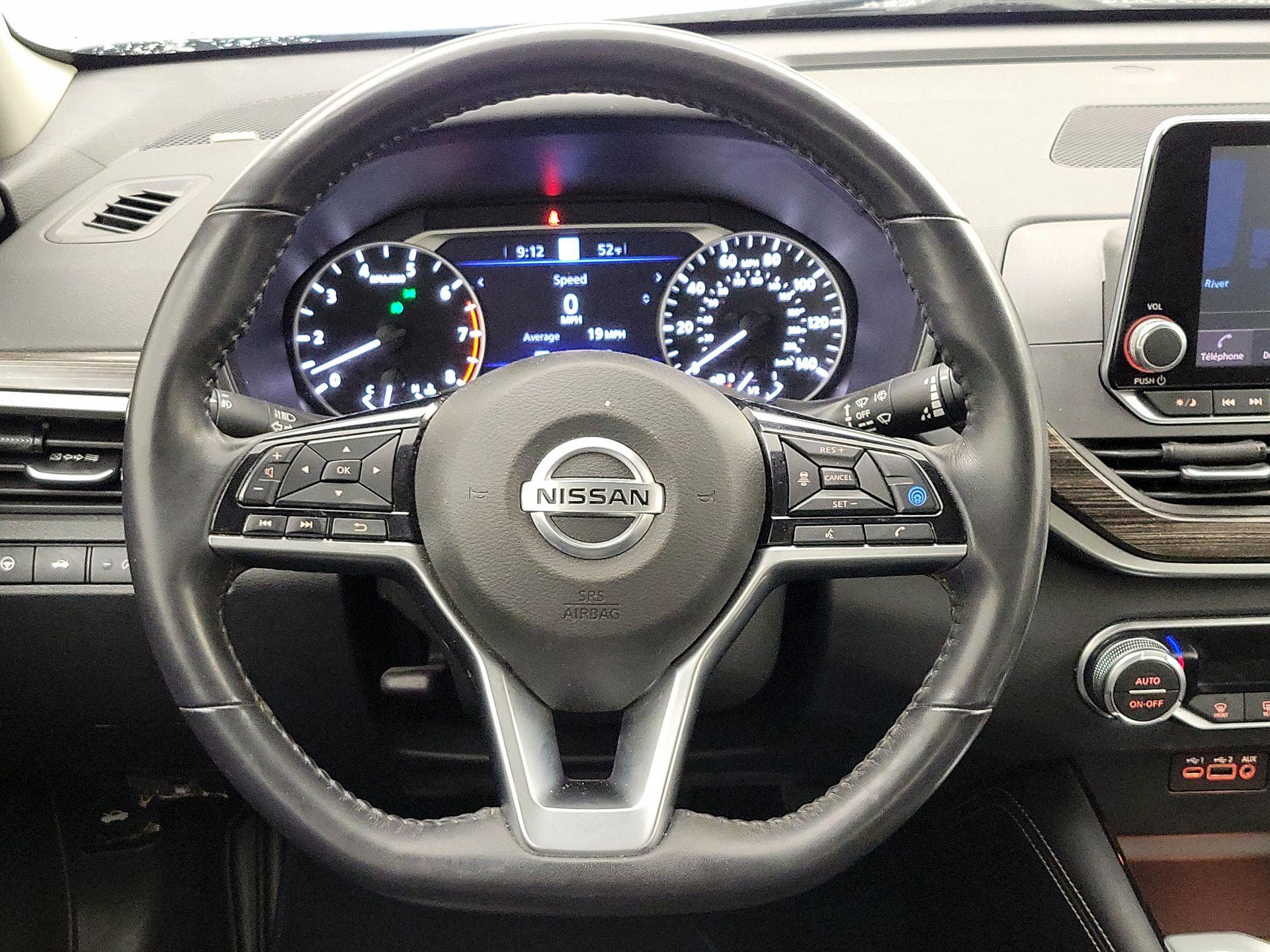 Thumbnail: 2021 Nissan Altima - 10