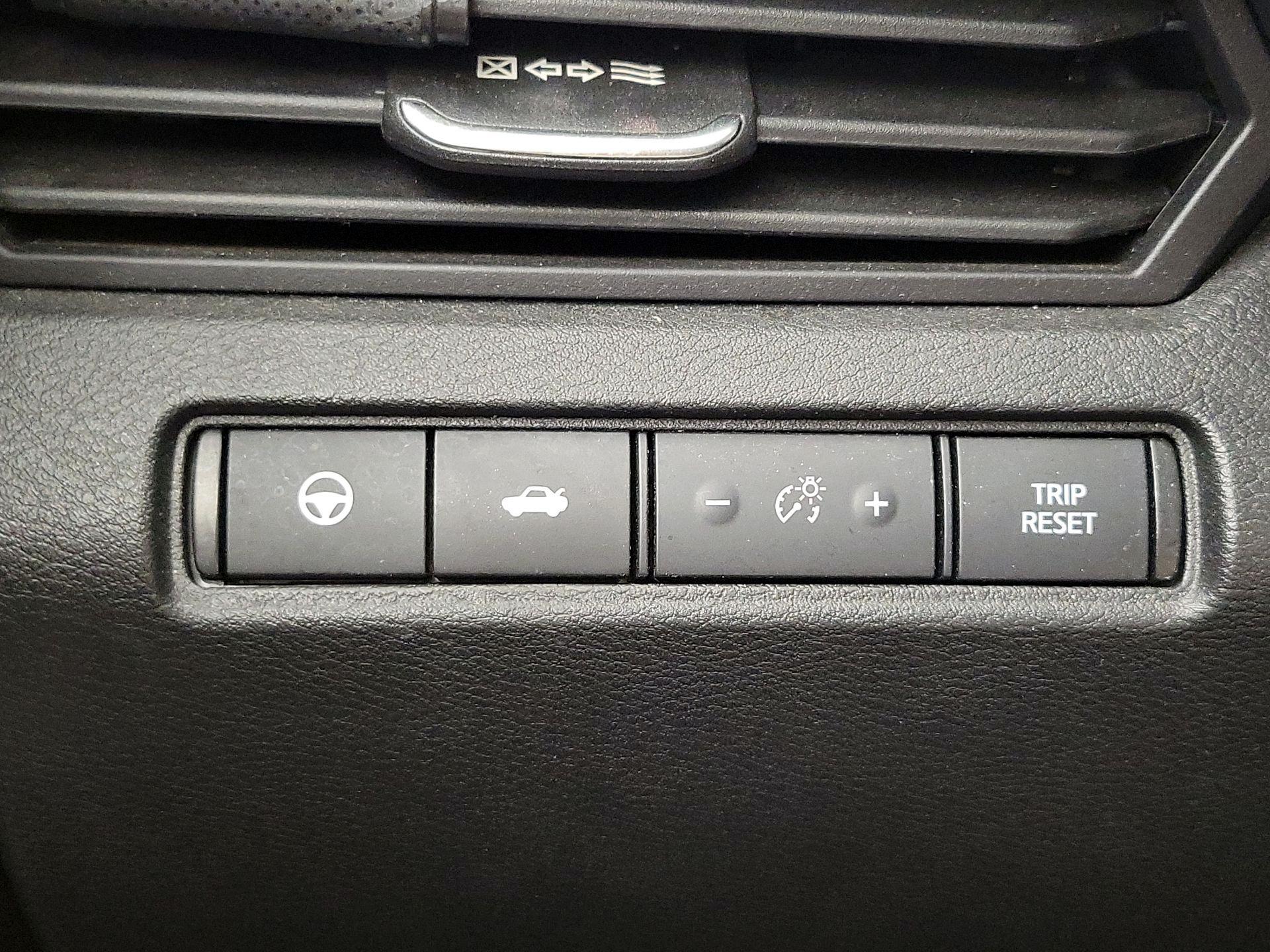 Thumbnail: 2021 Nissan Altima - 13