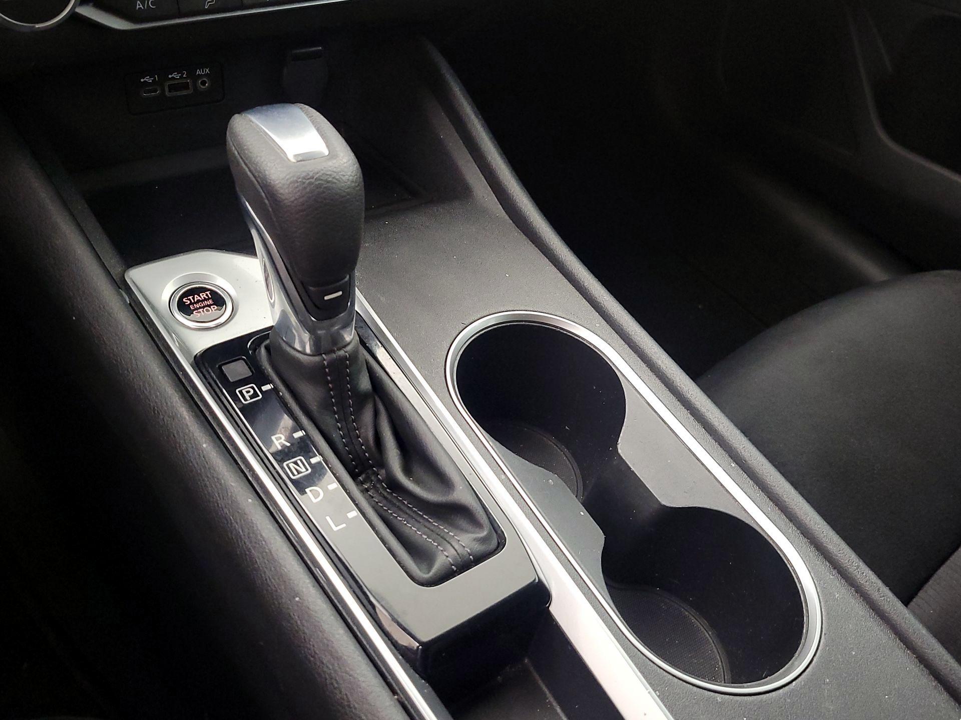 Thumbnail: 2022 Nissan Altima - 17