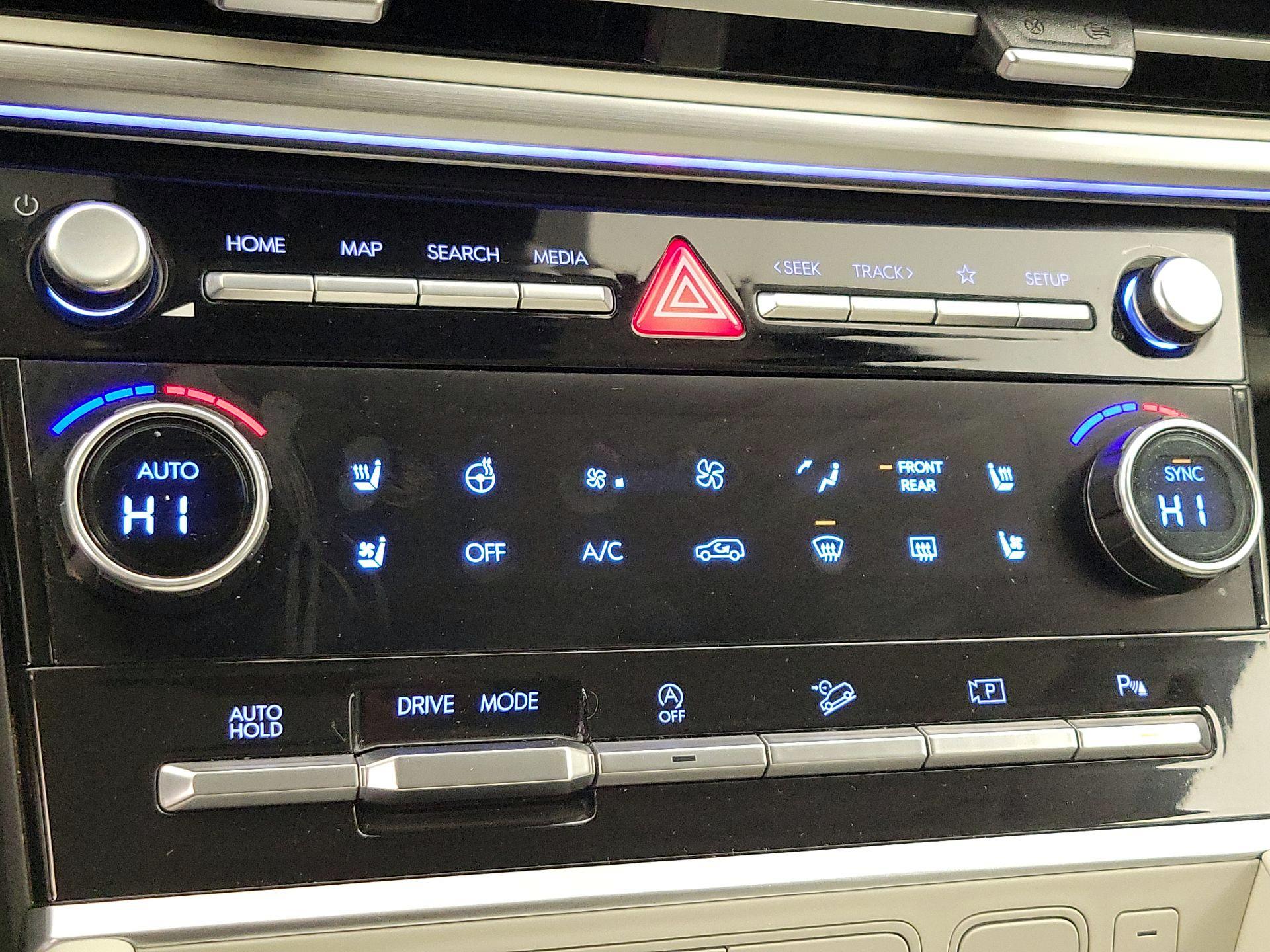 Thumbnail: 2024 Hyundai Santa Fe - 17