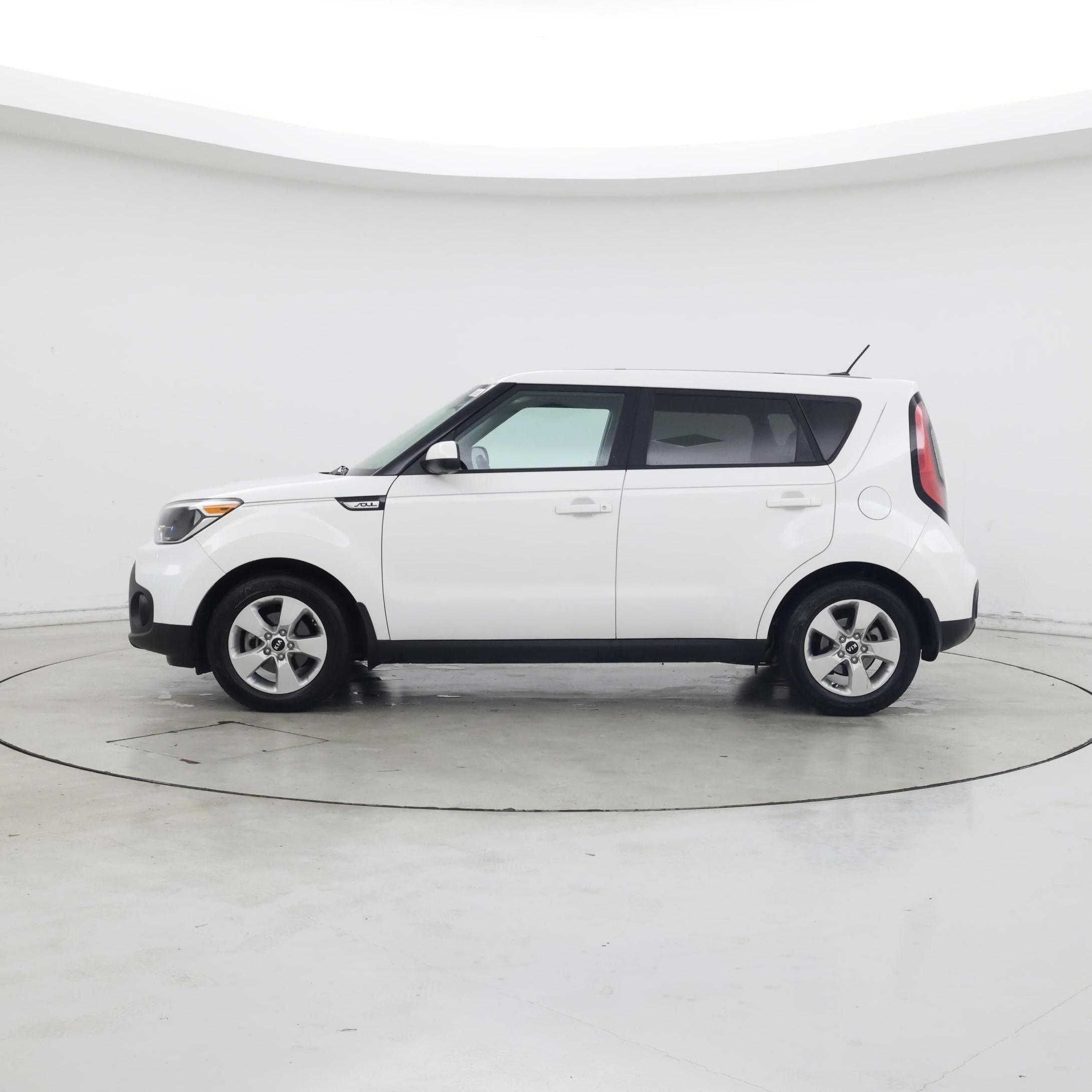 Thumbnail: 2017 Kia Soul - 3