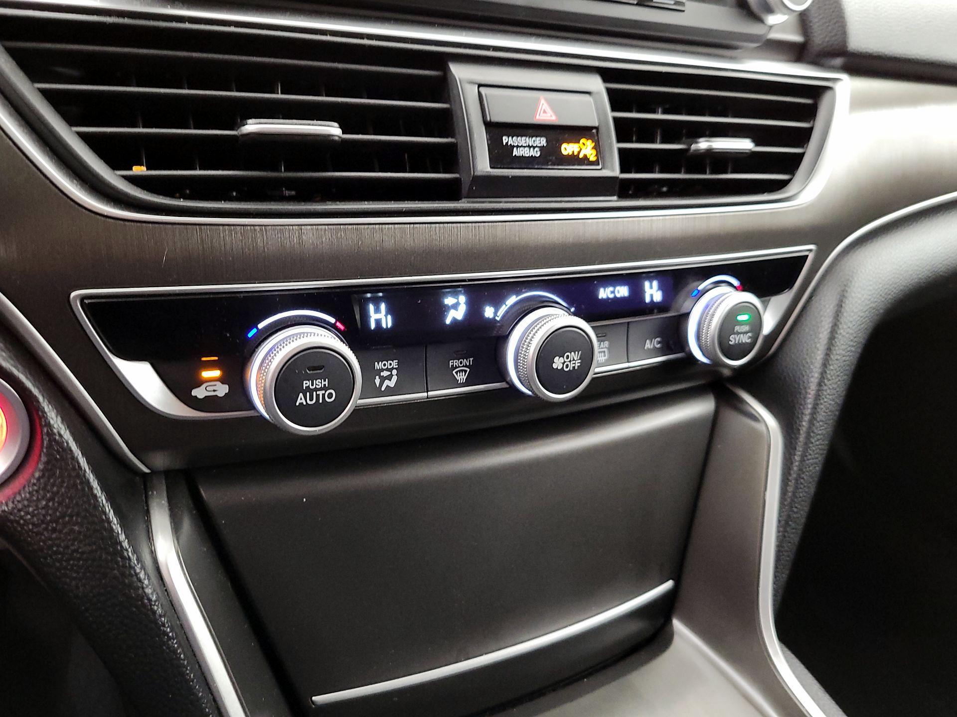 Thumbnail: 2018 Honda Accord - 16