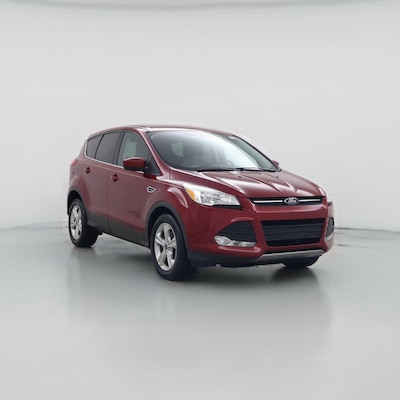 Red 2015 Ford Escape SE