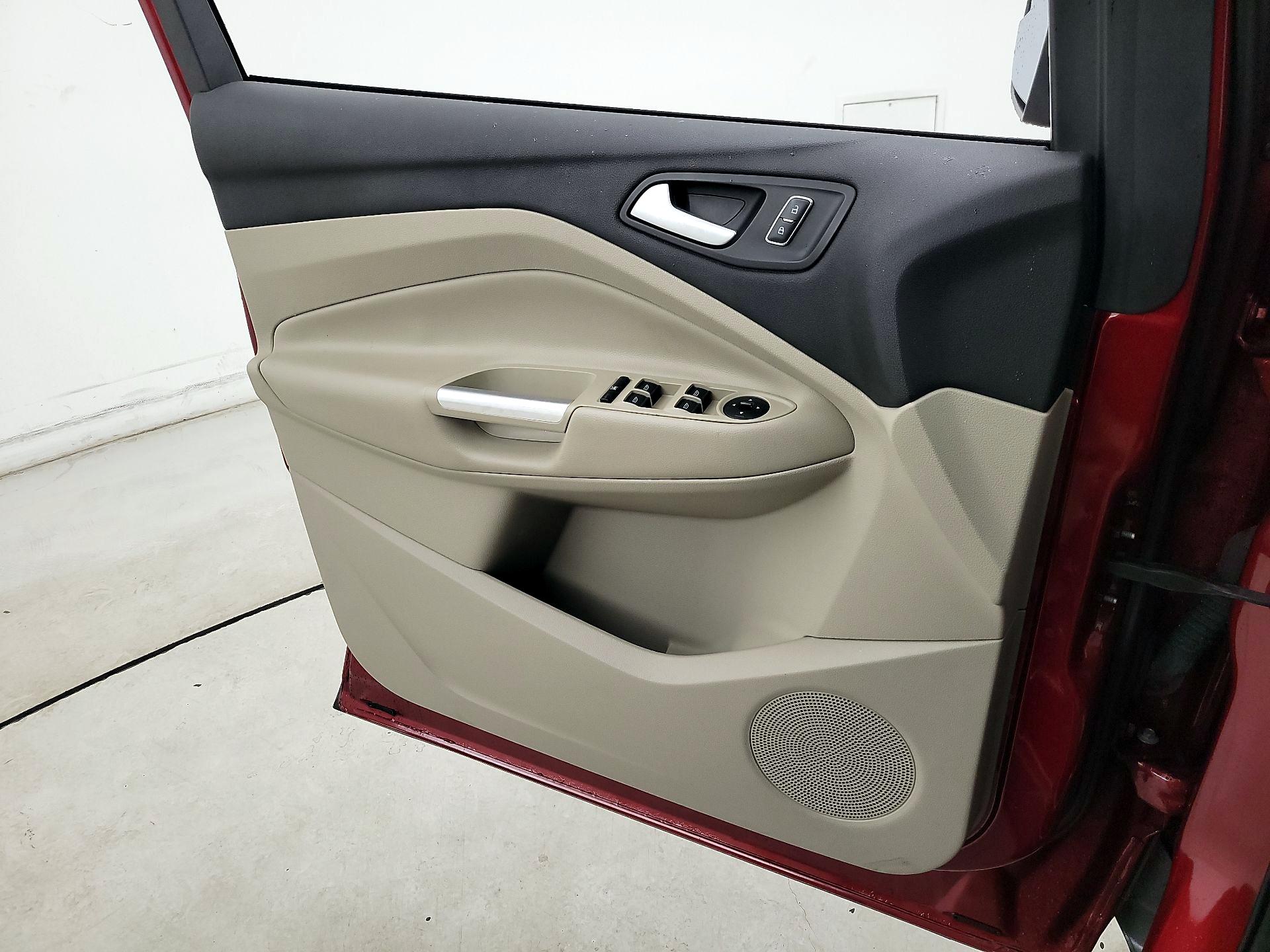 Thumbnail: 2015 Ford Escape - 12