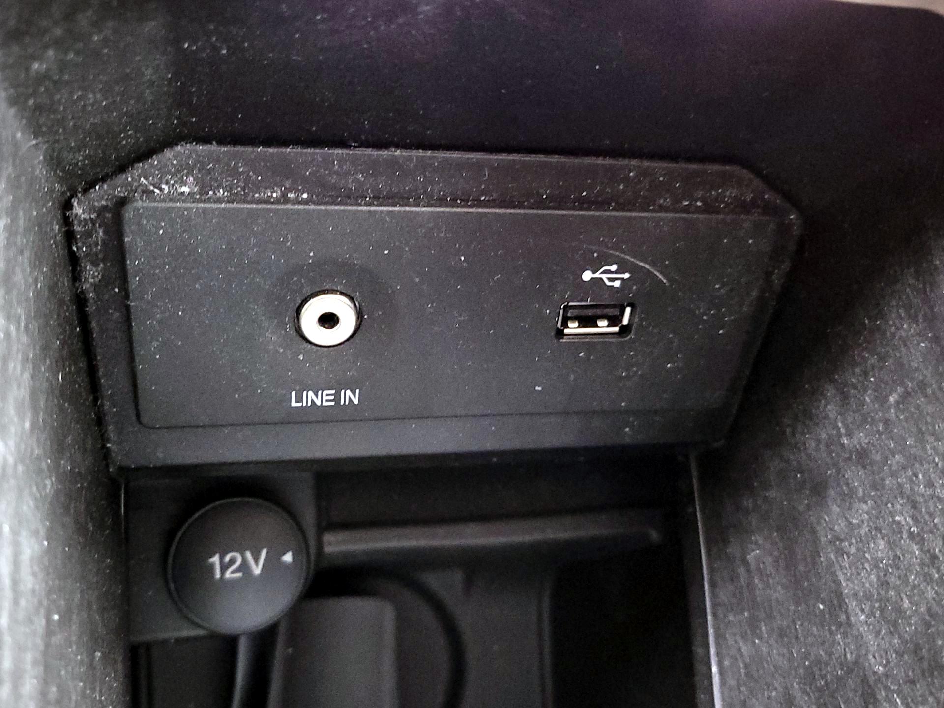 Thumbnail: 2015 Ford Escape - 18