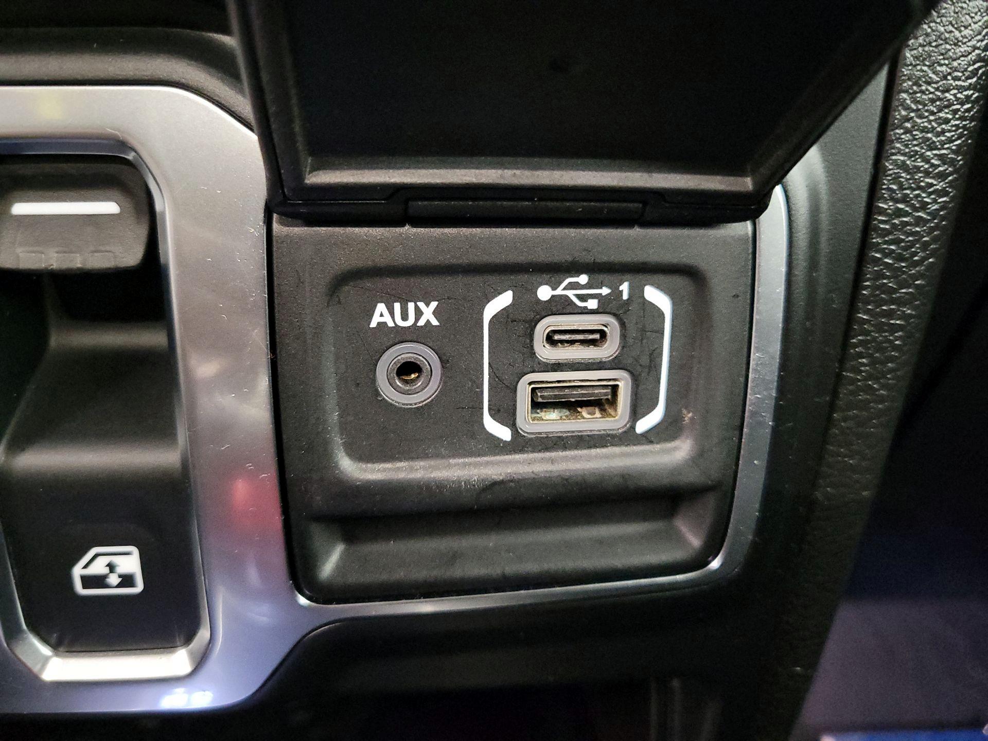 Thumbnail: 2021 Jeep Wrangler - 17