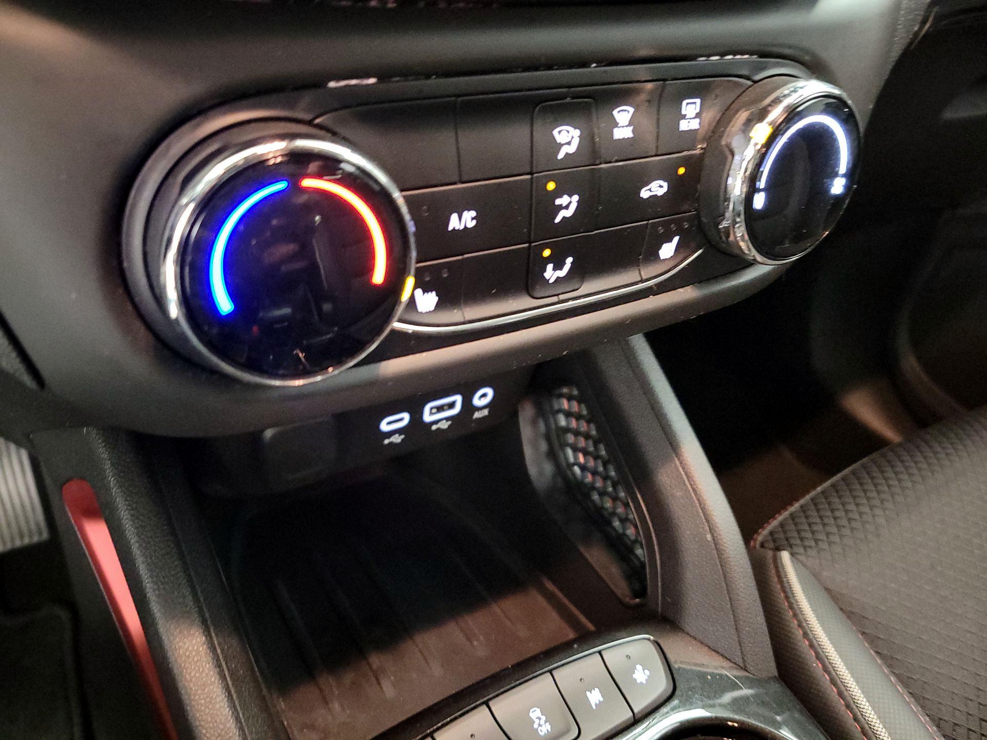 Thumbnail: 2022 Chevrolet TrailBlazer - 16