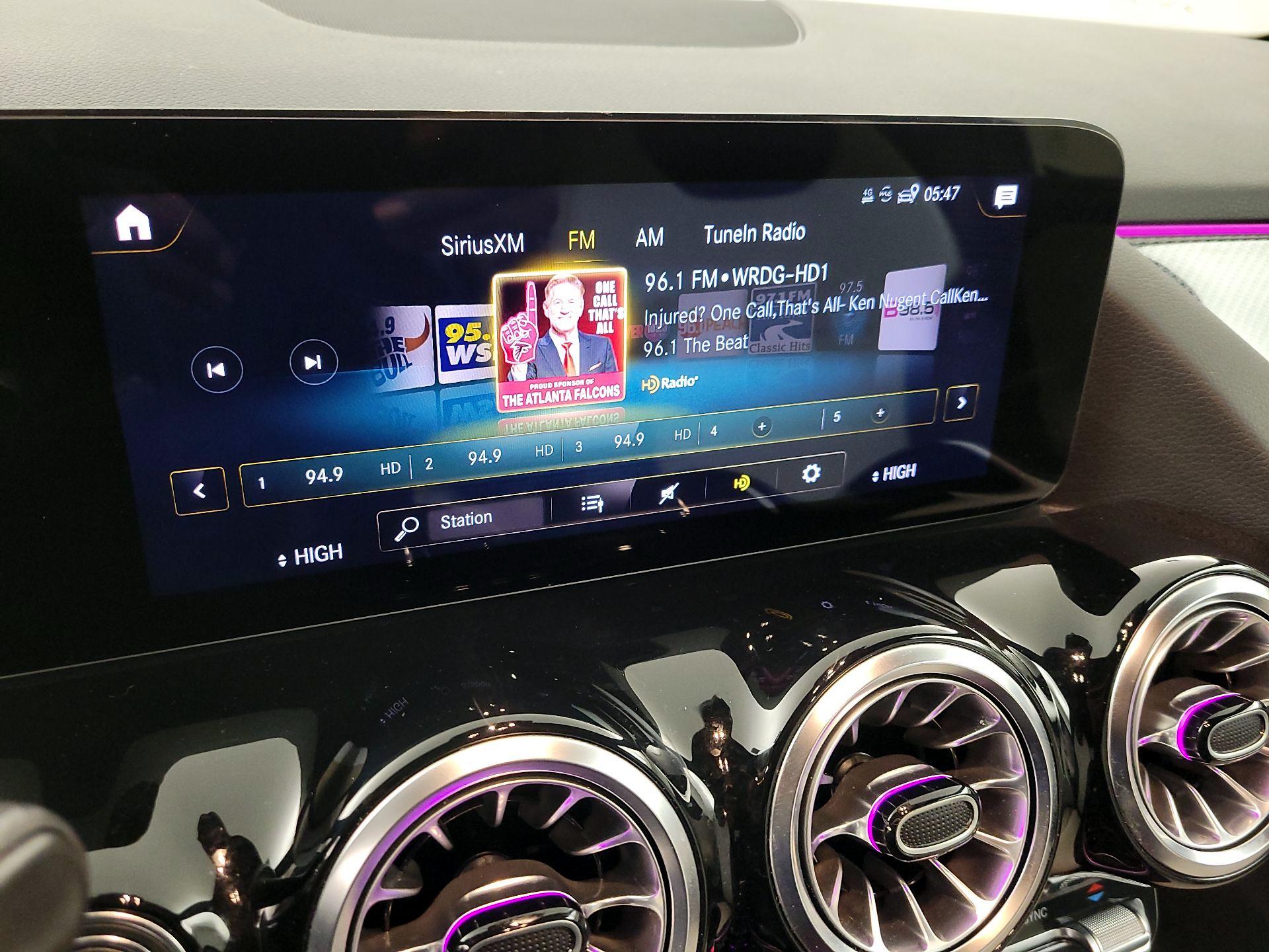 Thumbnail: 2022 Mercedes-Benz GLA - 14