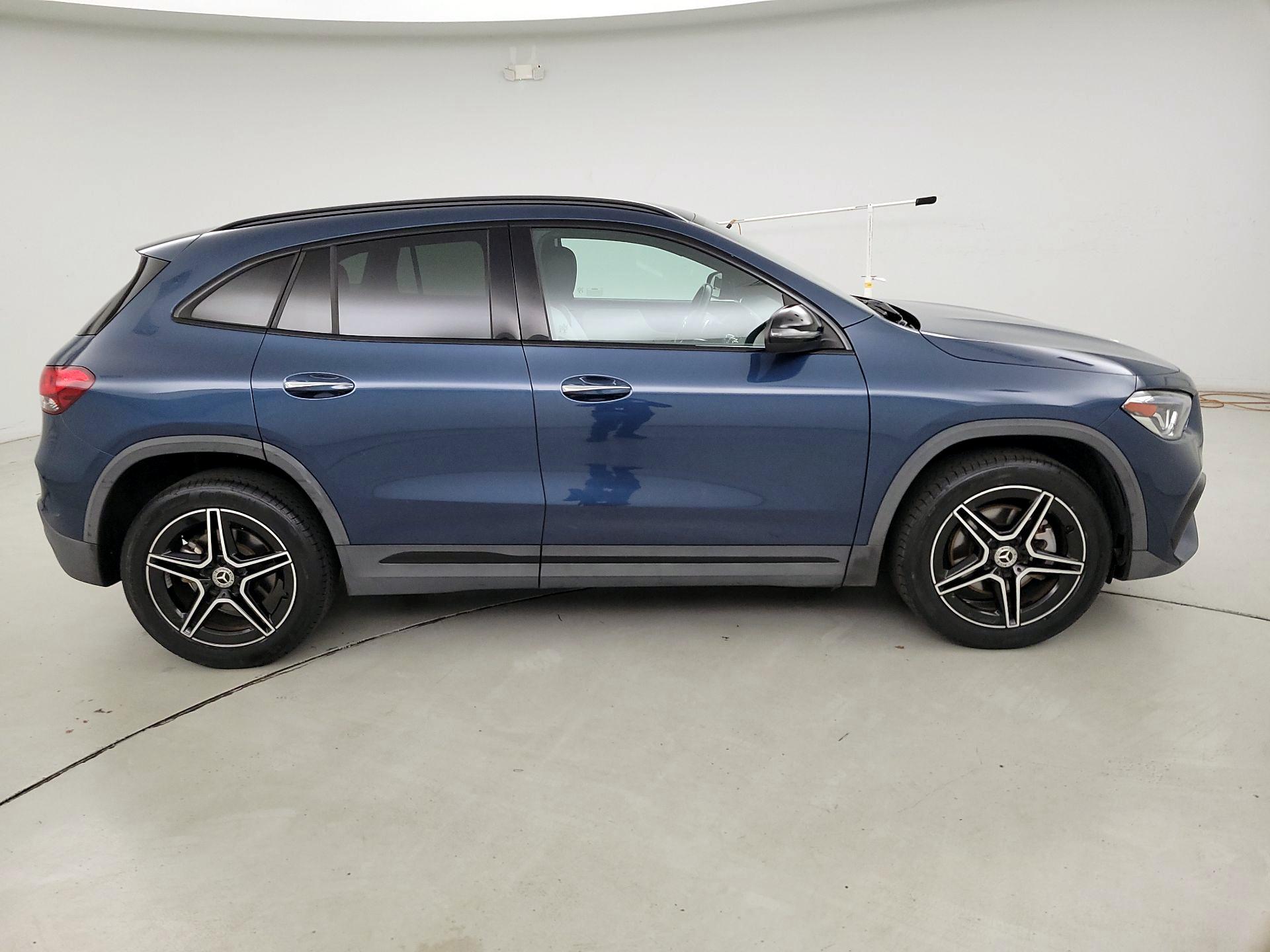 Thumbnail: 2022 Mercedes-Benz GLA - 4