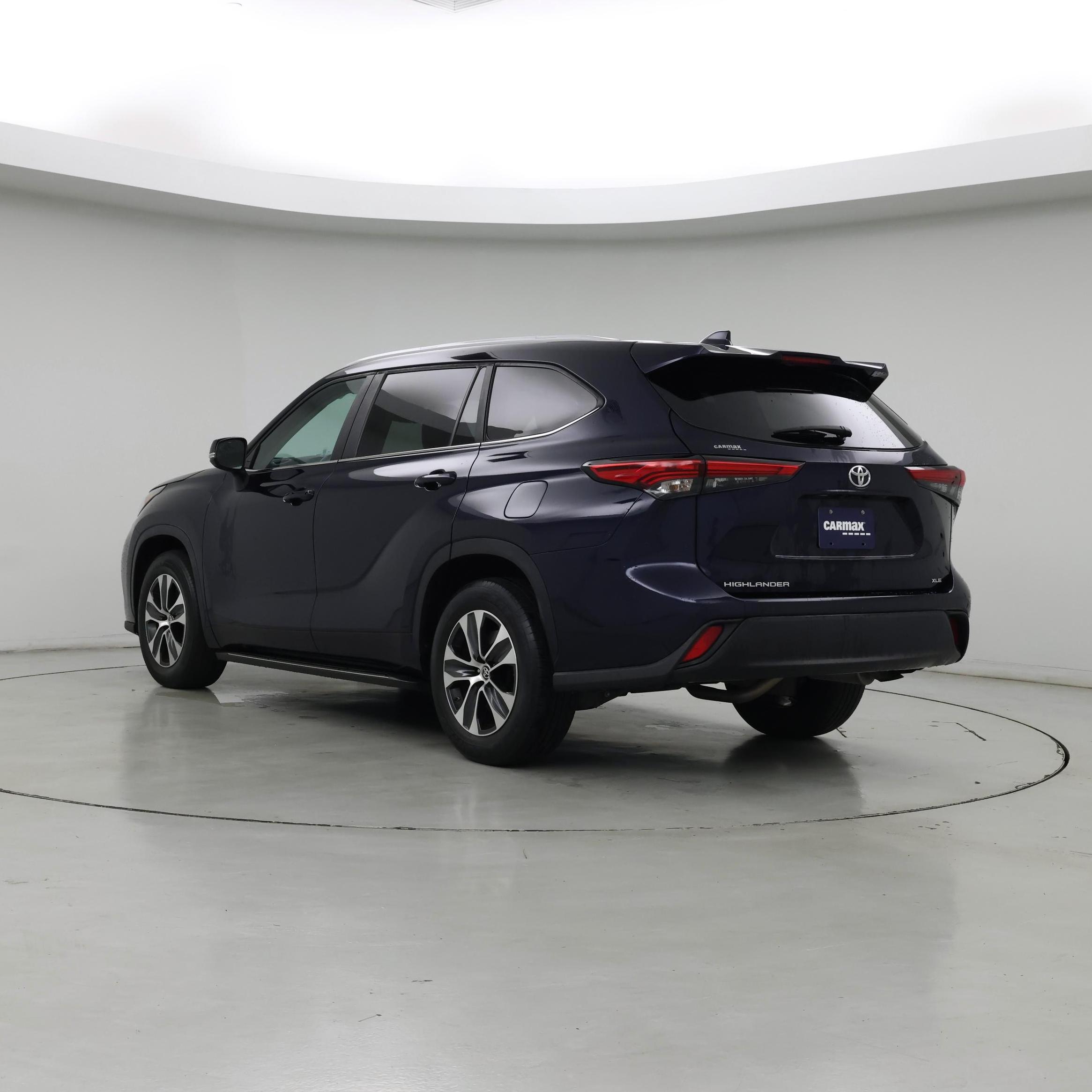 Thumbnail: 2023 Toyota Highlander - 2