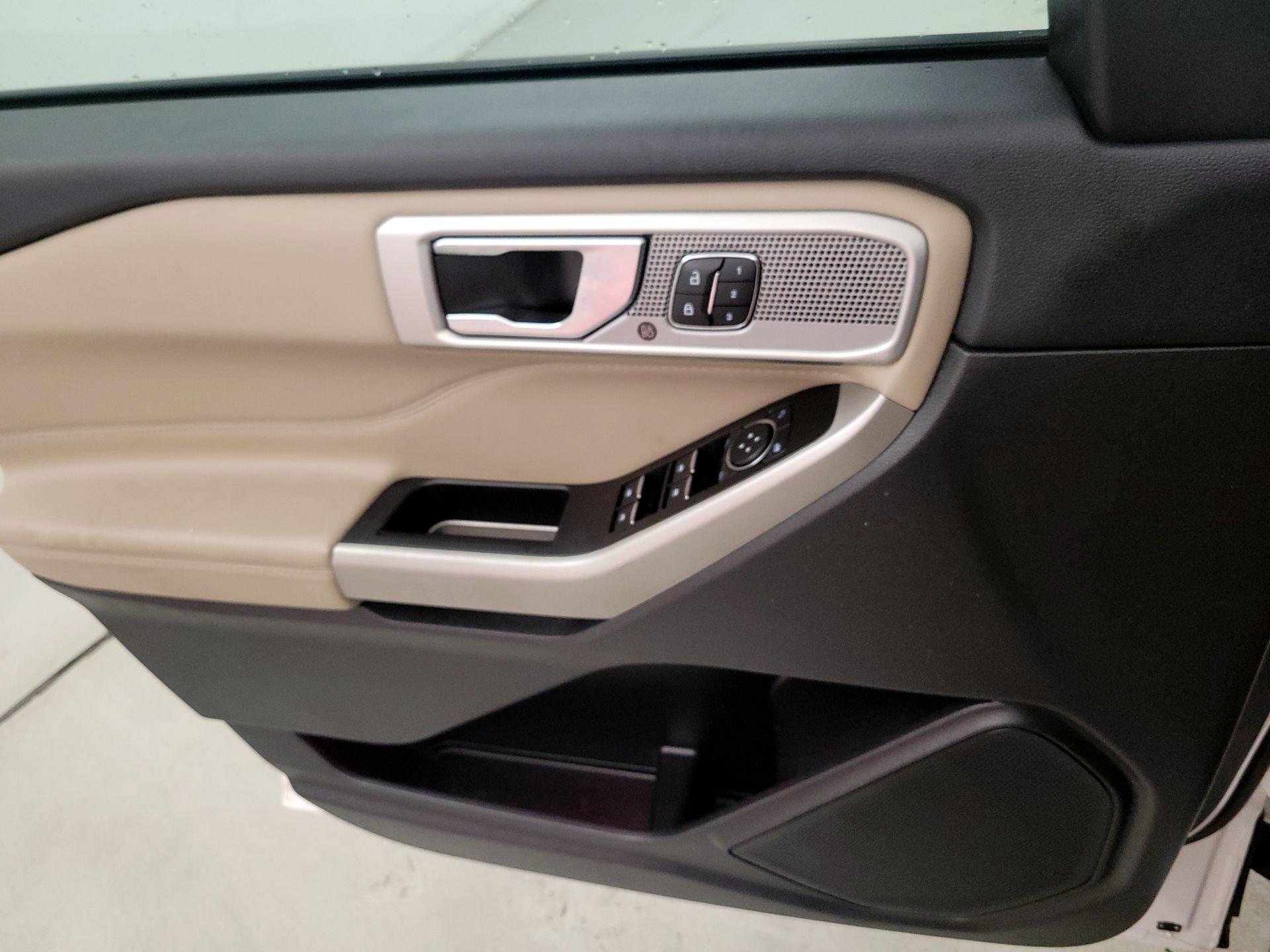 Thumbnail: 2022 Ford Explorer - 12