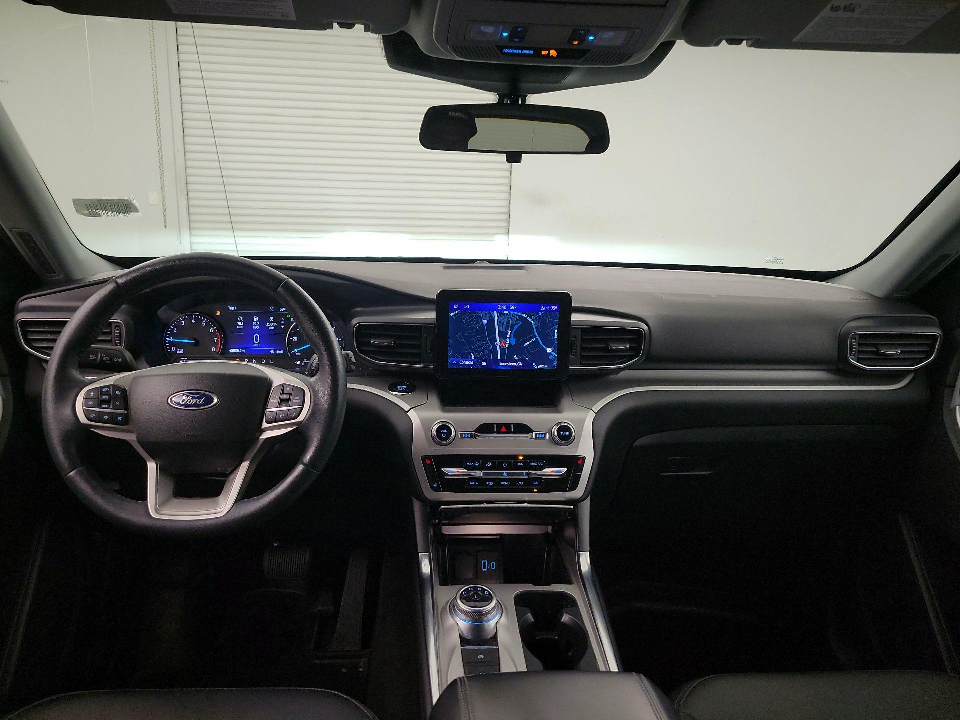 Thumbnail: 2022 Ford Explorer - 9