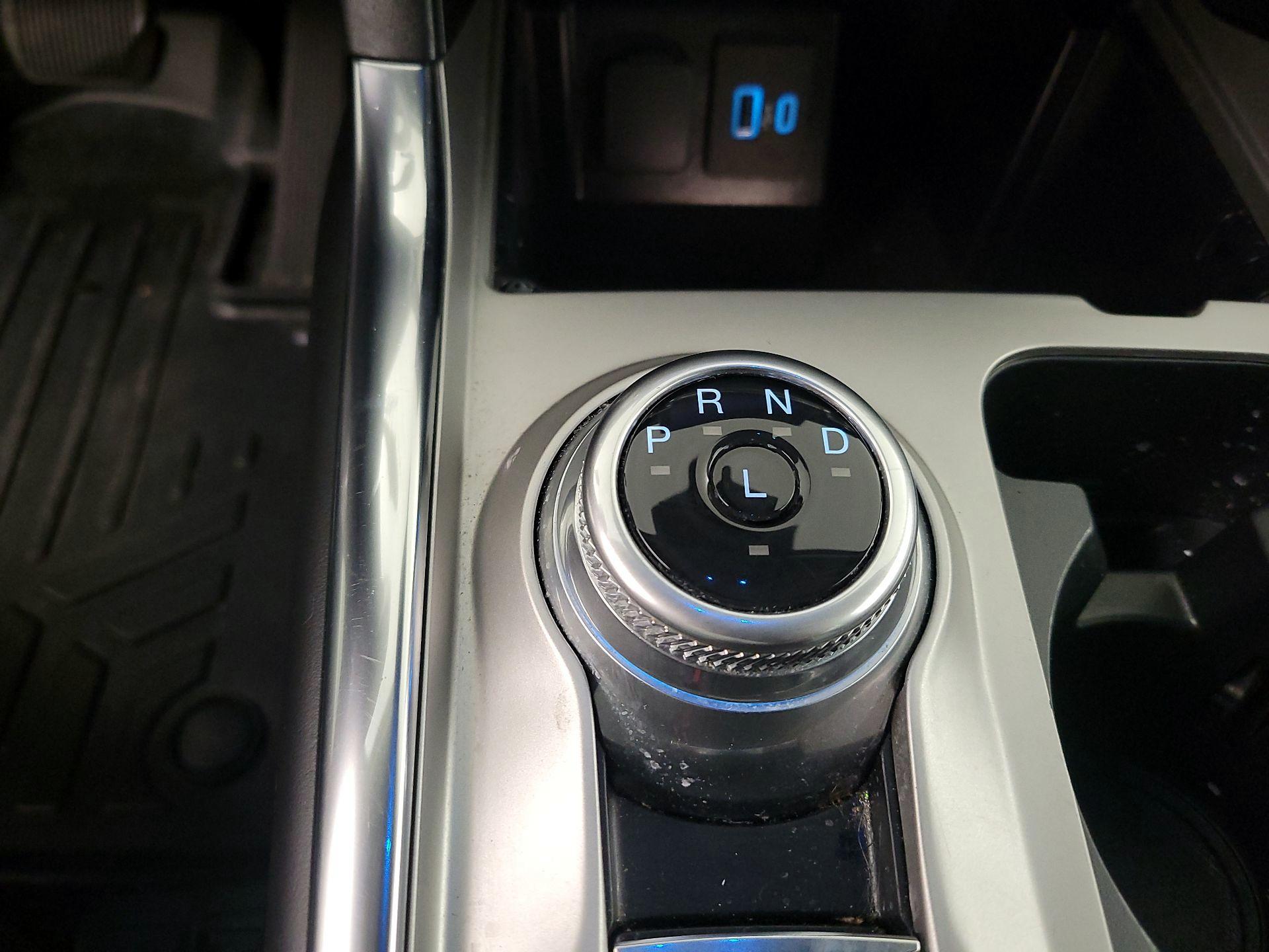 Thumbnail: 2022 Ford Explorer - 18