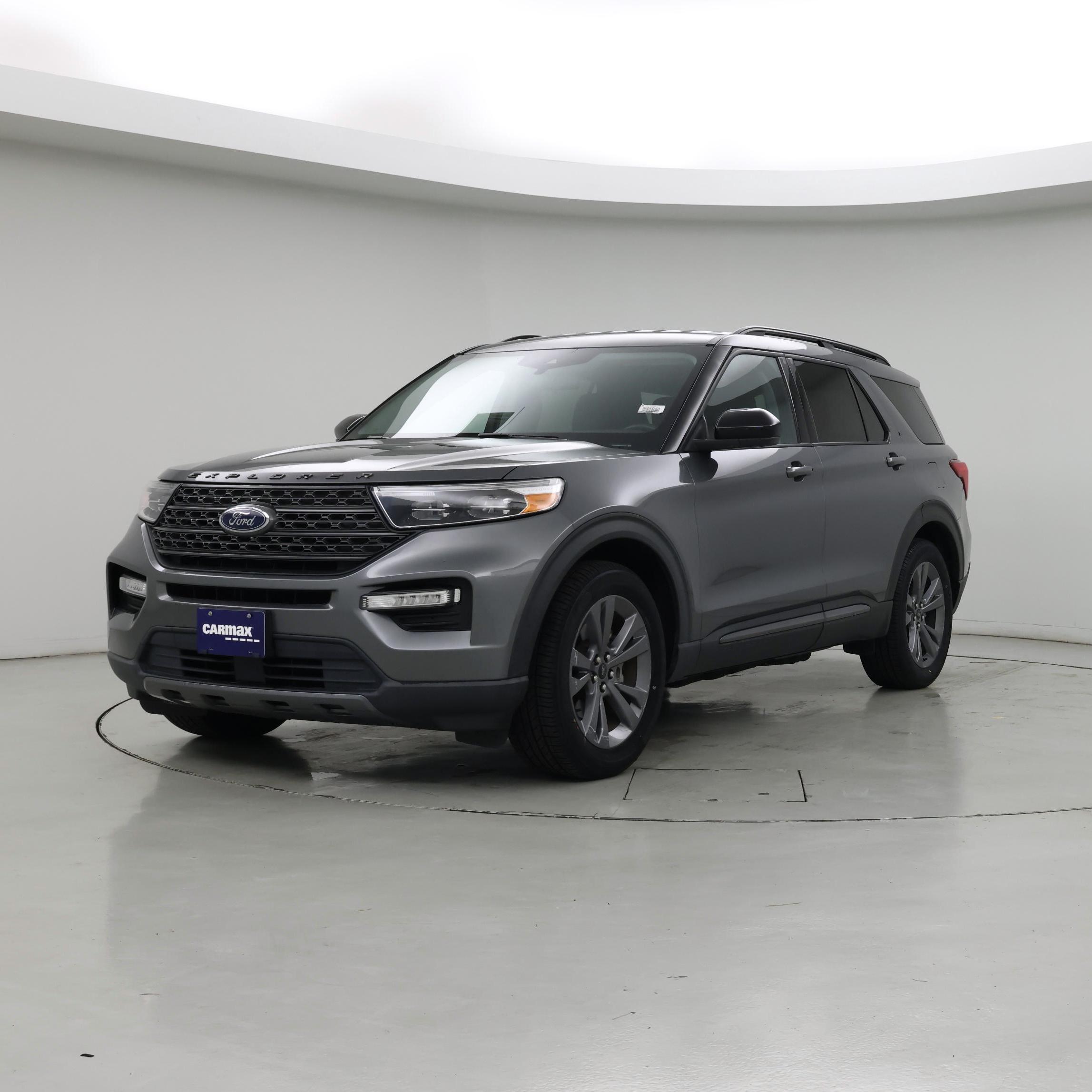 Thumbnail: 2022 Ford Explorer - 4