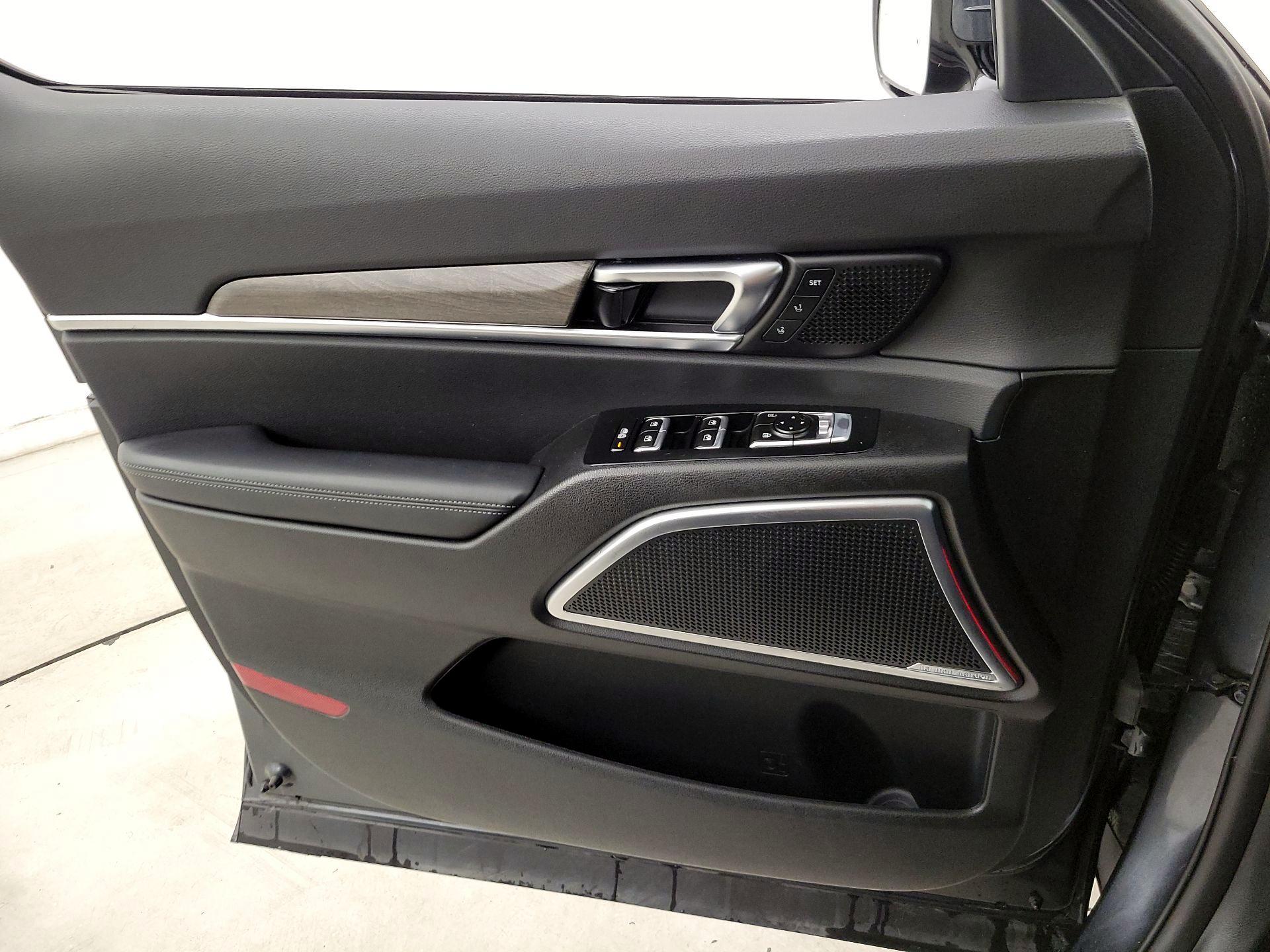 Thumbnail: 2021 Kia Telluride - 12