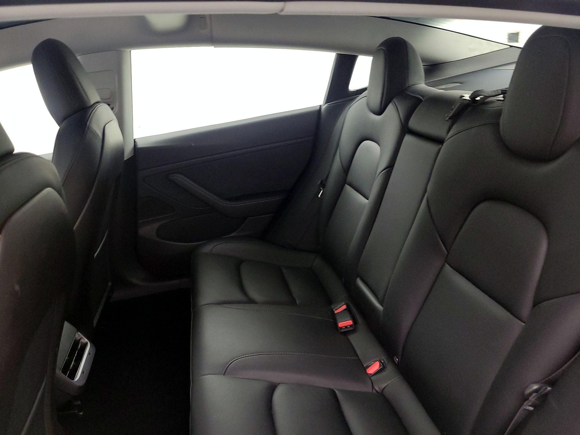 Thumbnail: 2020 Tesla Model 3 - 20