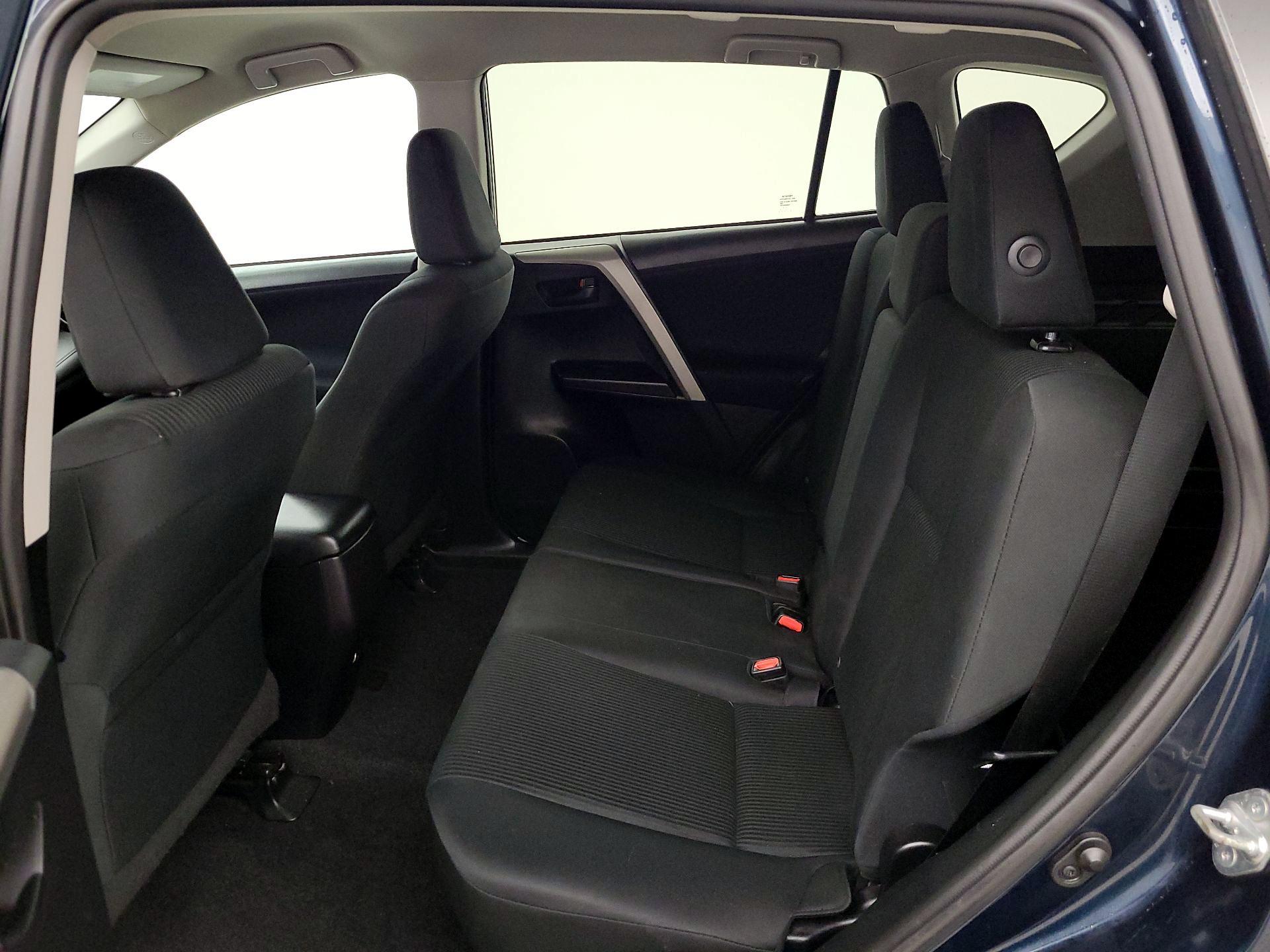 Thumbnail: 2017 Toyota RAV4 - 19