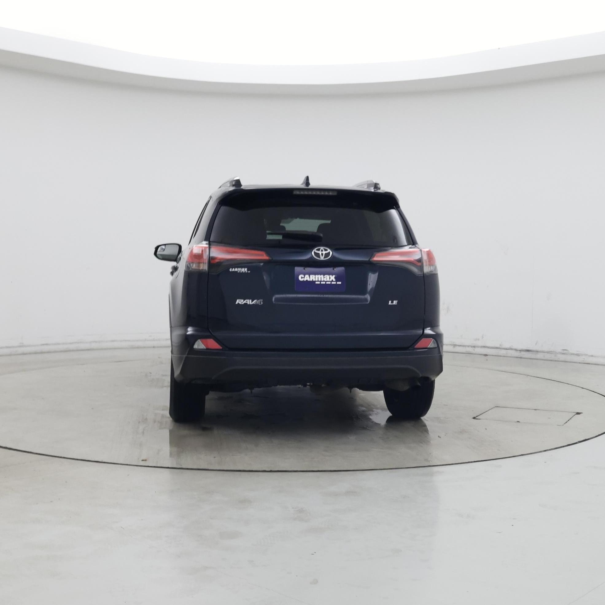 Thumbnail: 2017 Toyota RAV4 - 6