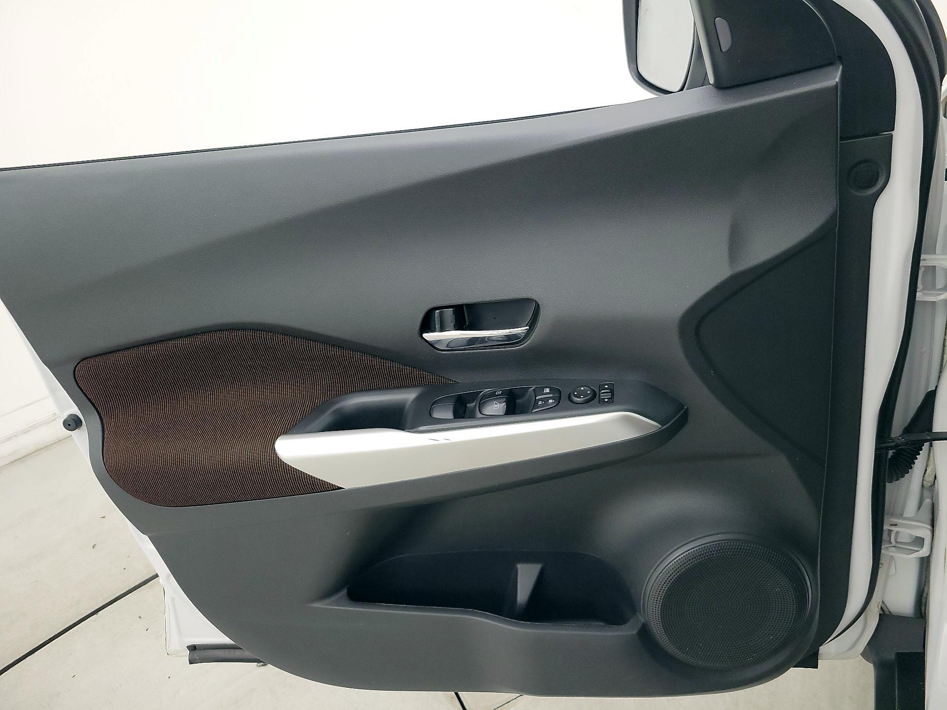 Thumbnail: 2018 Nissan Kicks - 12
