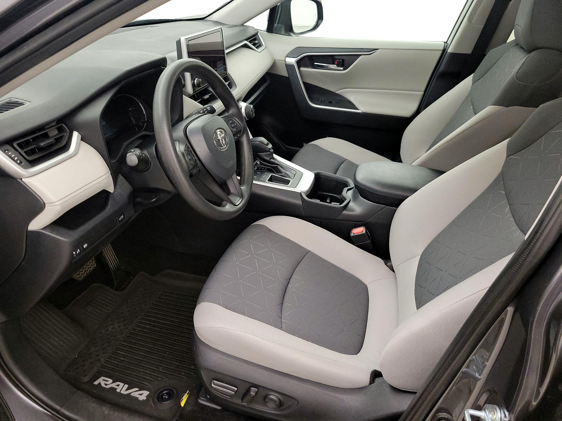 Thumbnail: 2024 Toyota RAV4 - 11