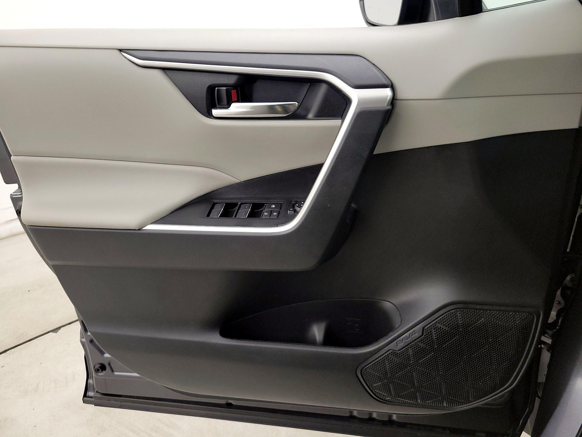 Thumbnail: 2024 Toyota RAV4 - 12