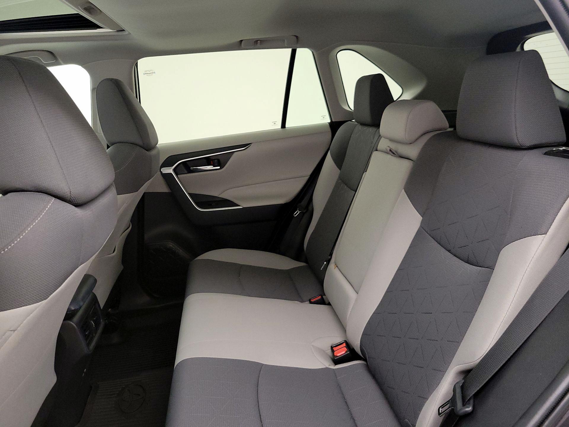 Thumbnail: 2024 Toyota RAV4 - 20