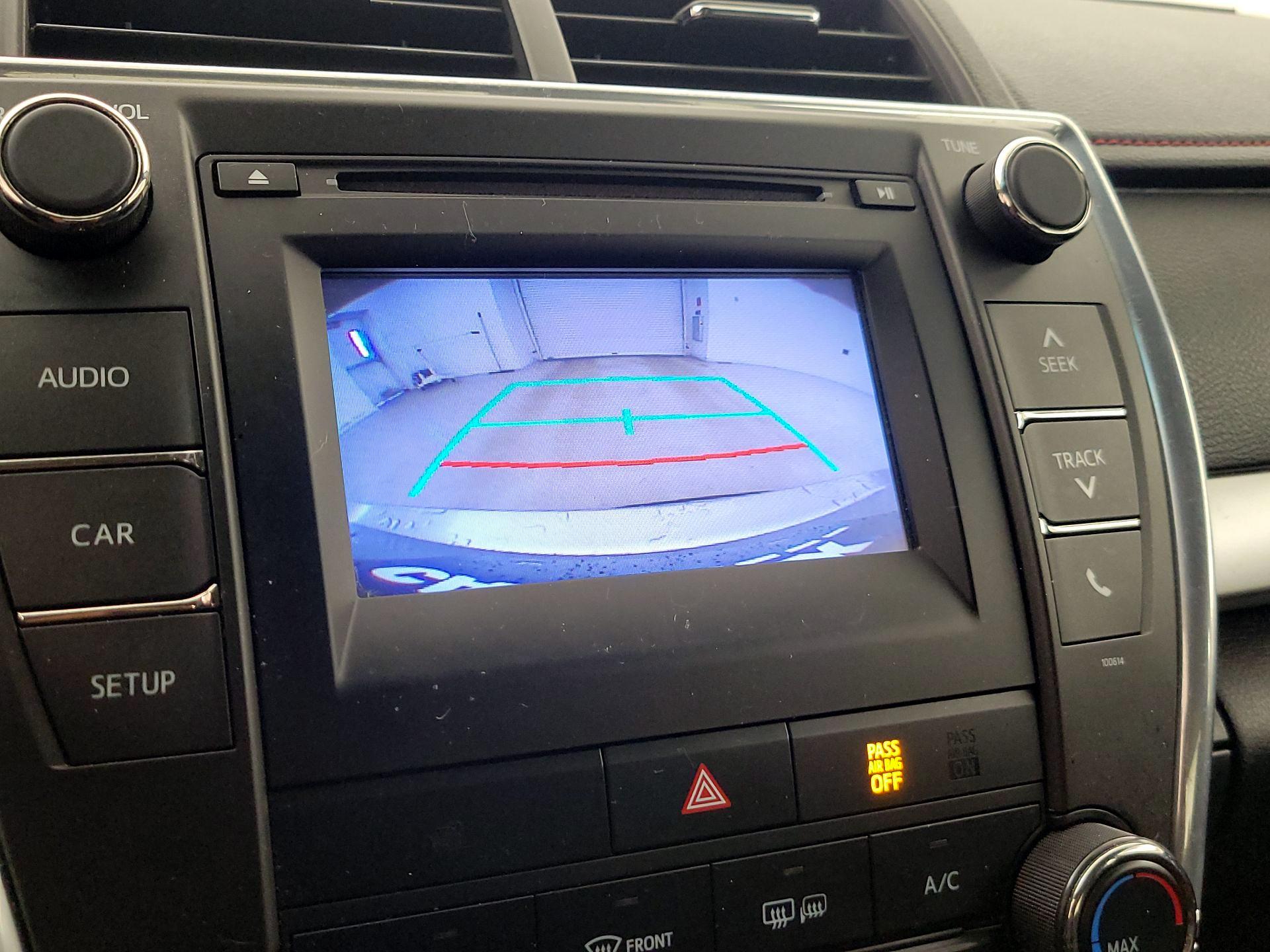 Thumbnail: 2017 Toyota Camry - 14