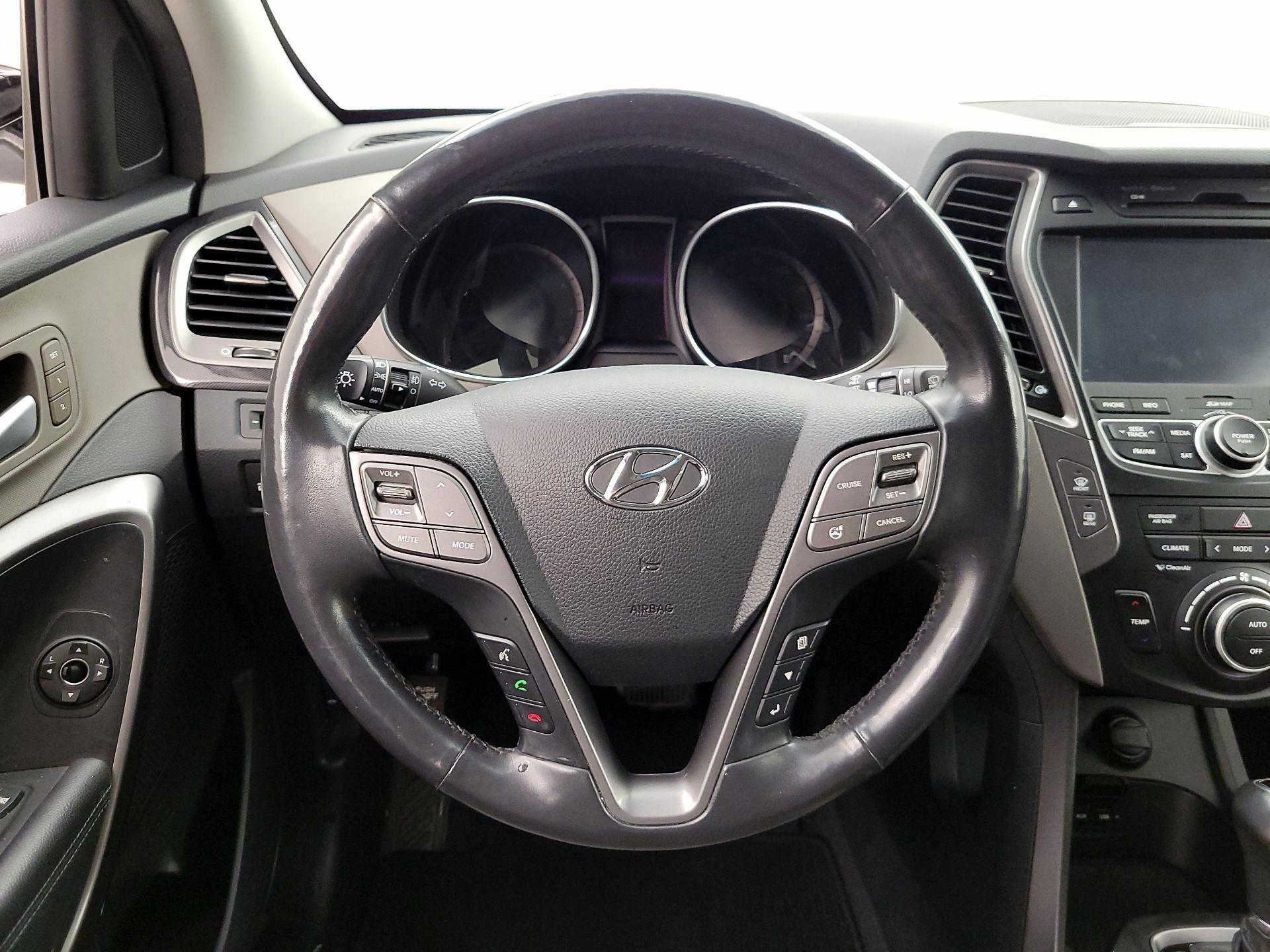 Thumbnail: 2014 Hyundai Santa Fe - 10