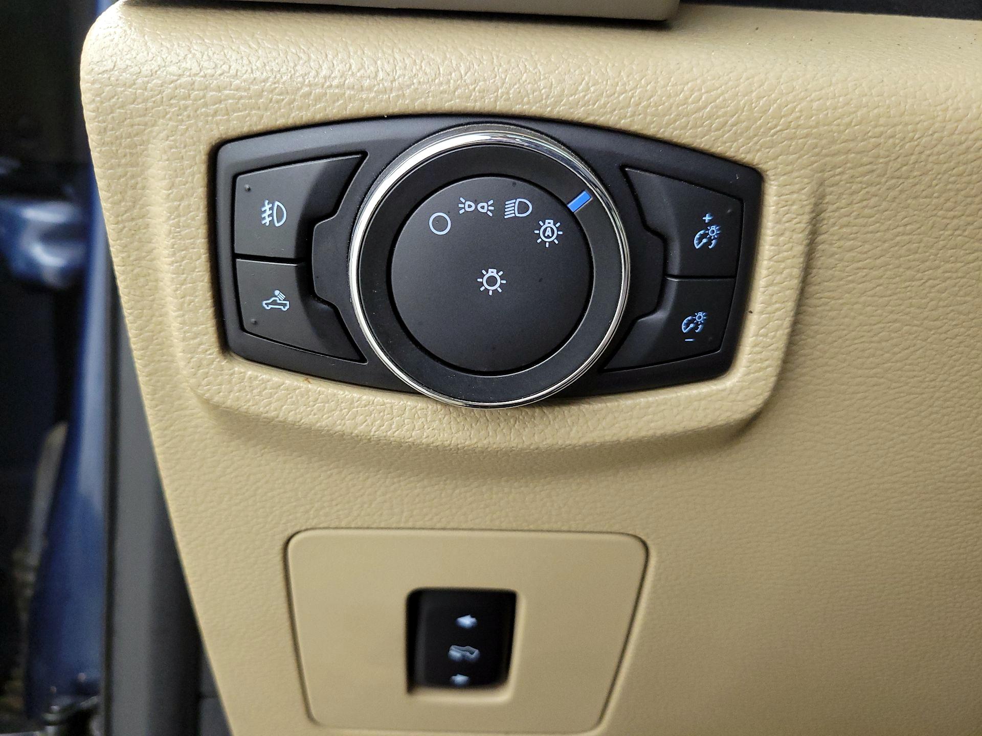 Thumbnail: 2016 Ford F-150 - 13