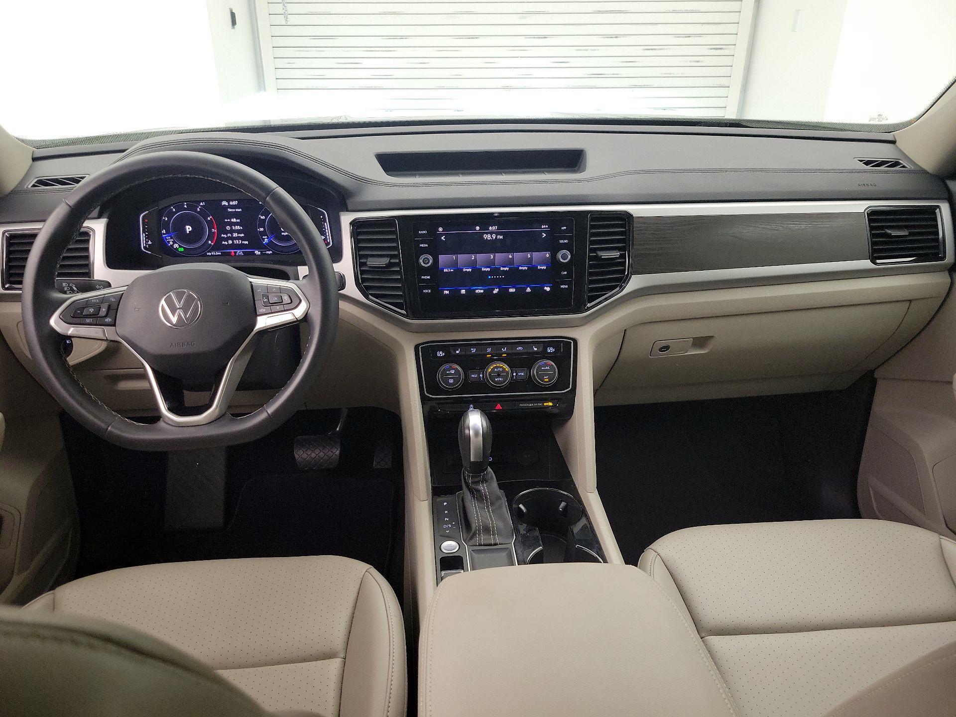 Thumbnail: 2022 Volkswagen Atlas - 9