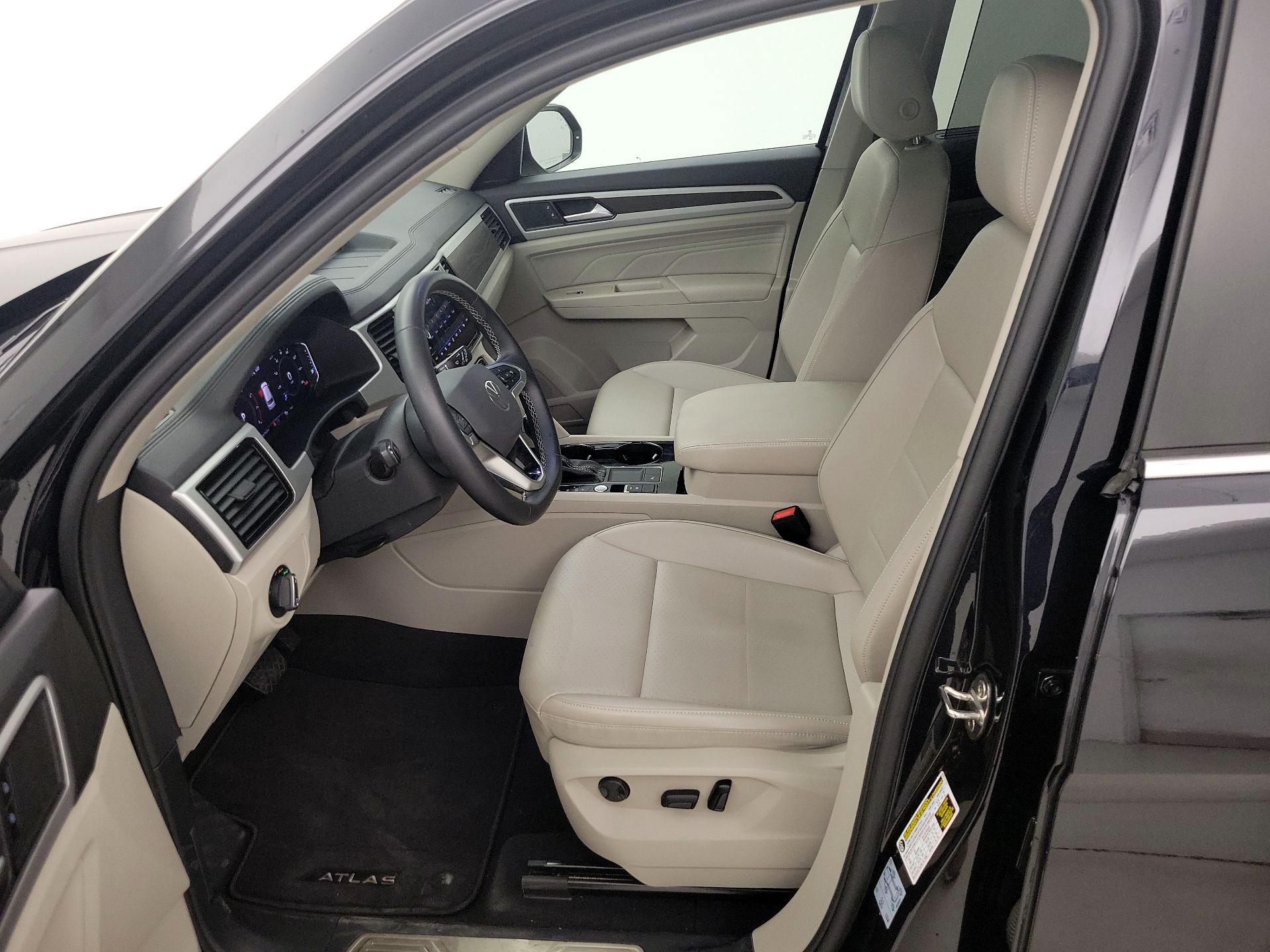 Thumbnail: 2022 Volkswagen Atlas - 11