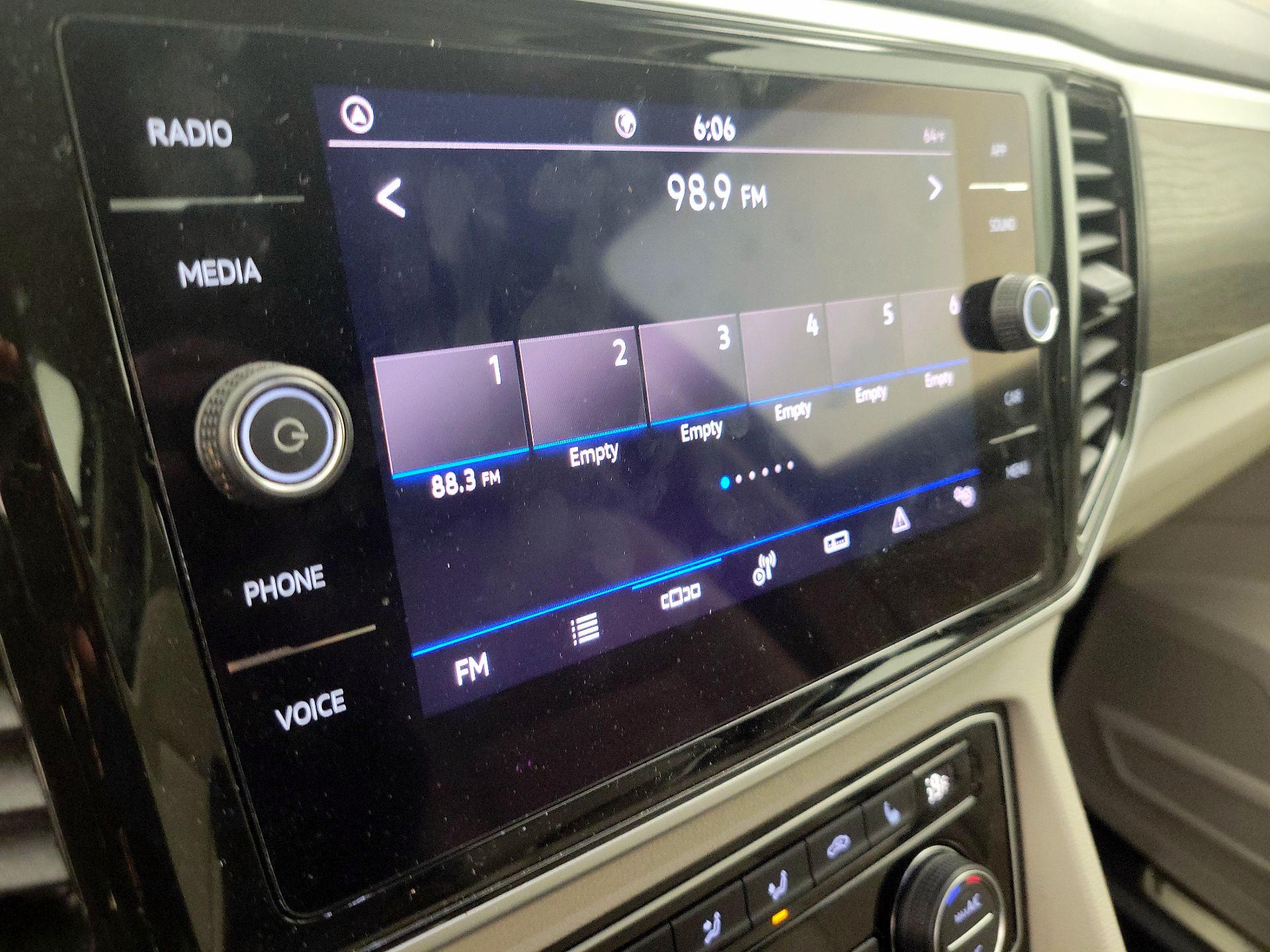 Thumbnail: 2022 Volkswagen Atlas - 15