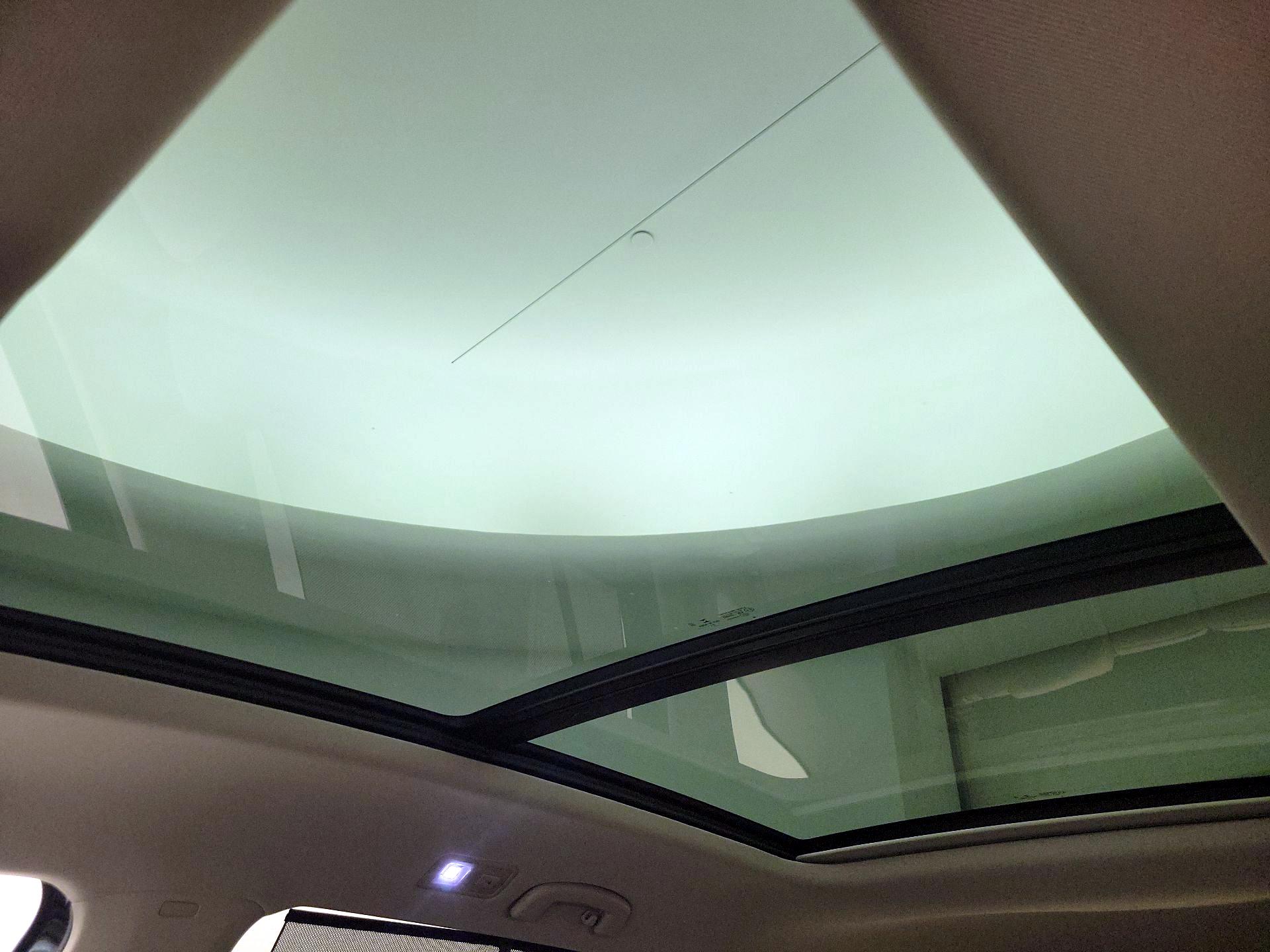 Thumbnail: 2022 Volkswagen Atlas - 19