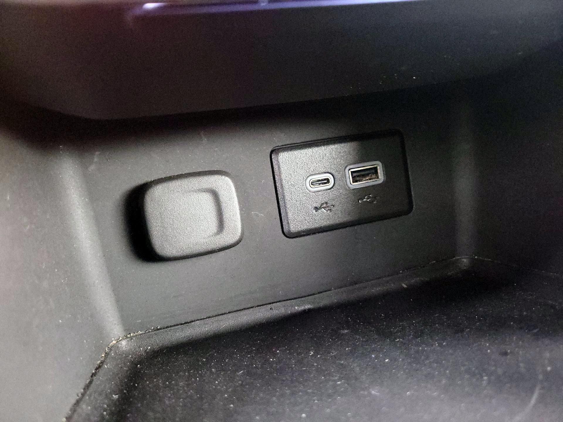 Thumbnail: 2023 GMC Acadia - 18