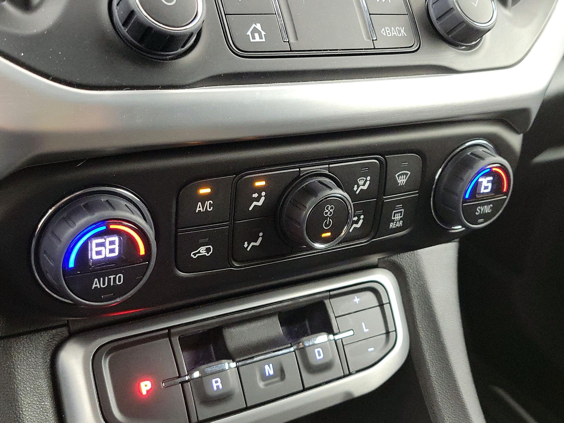 Thumbnail: 2023 GMC Acadia - 15