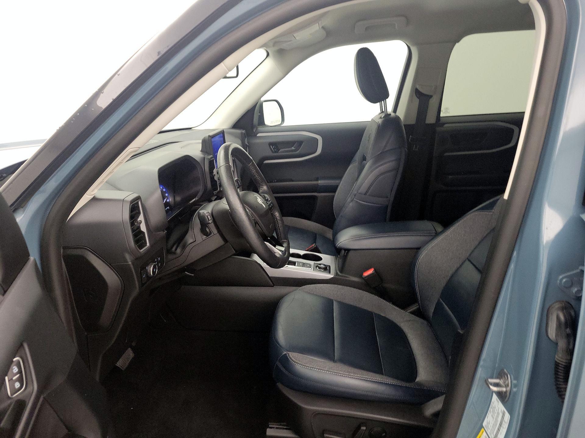 Thumbnail: 2022 Ford Bronco Sport - 11