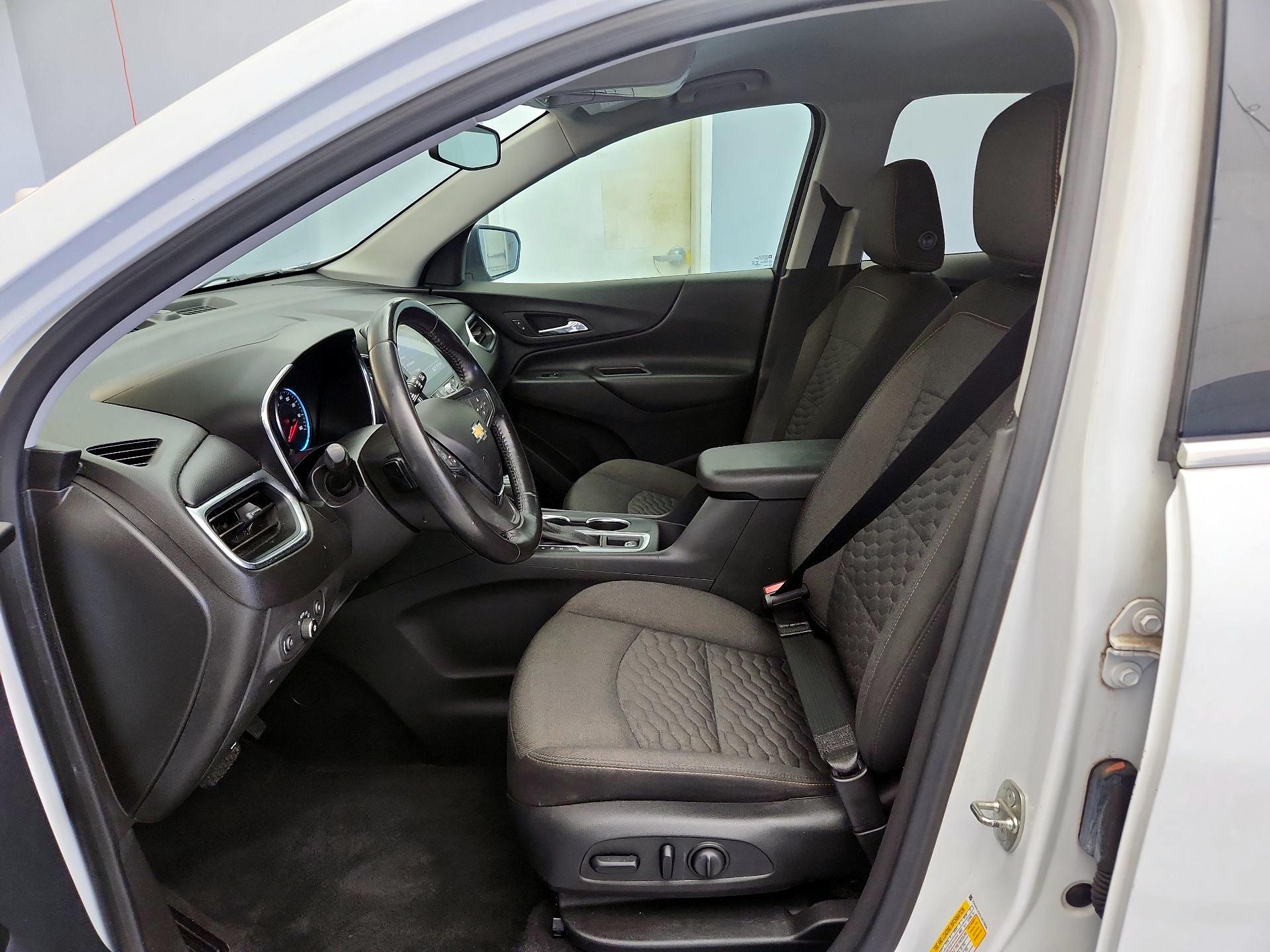 Thumbnail: 2020 Chevrolet Equinox - 11