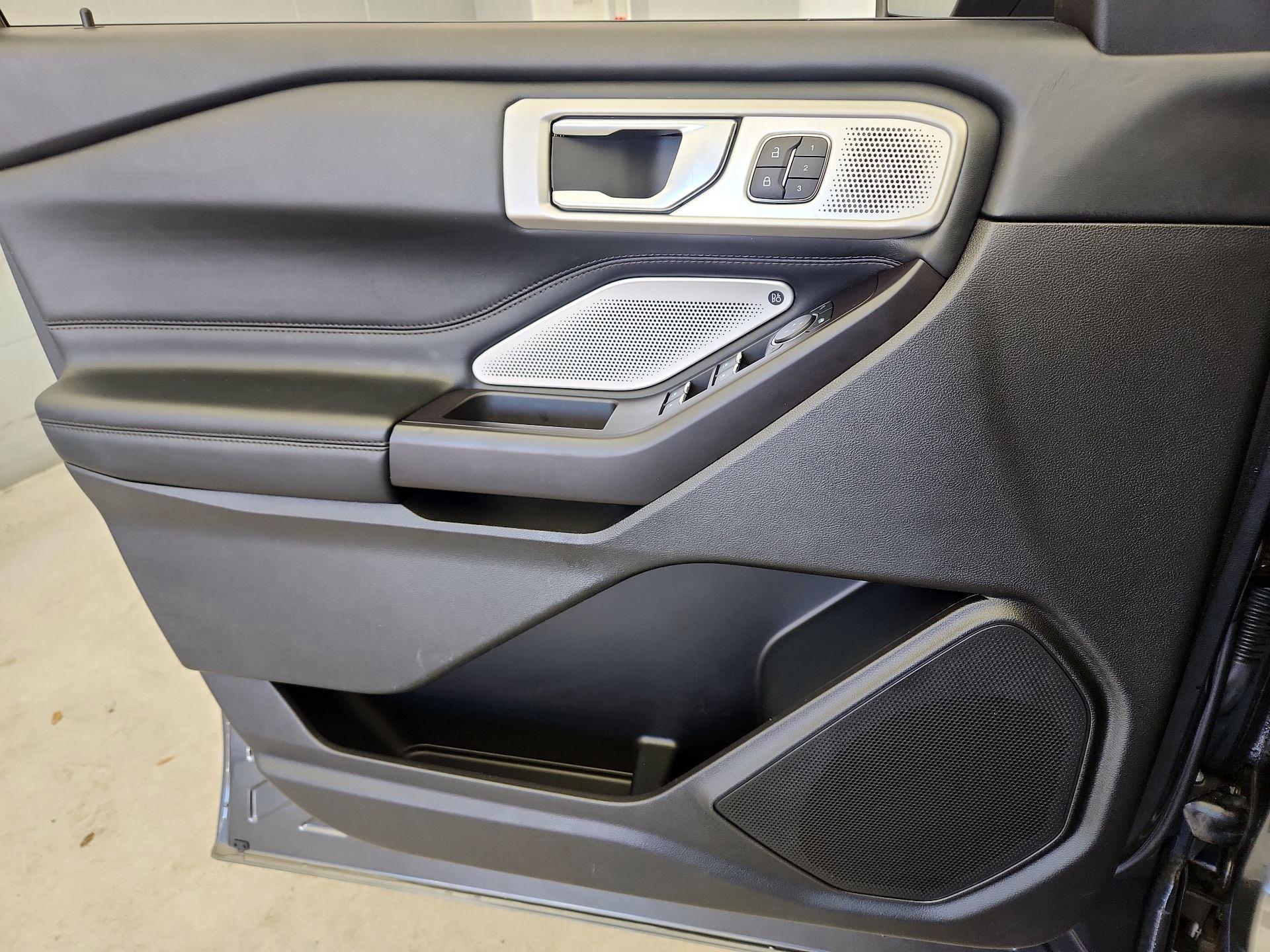 Thumbnail: 2020 Ford Explorer - 12