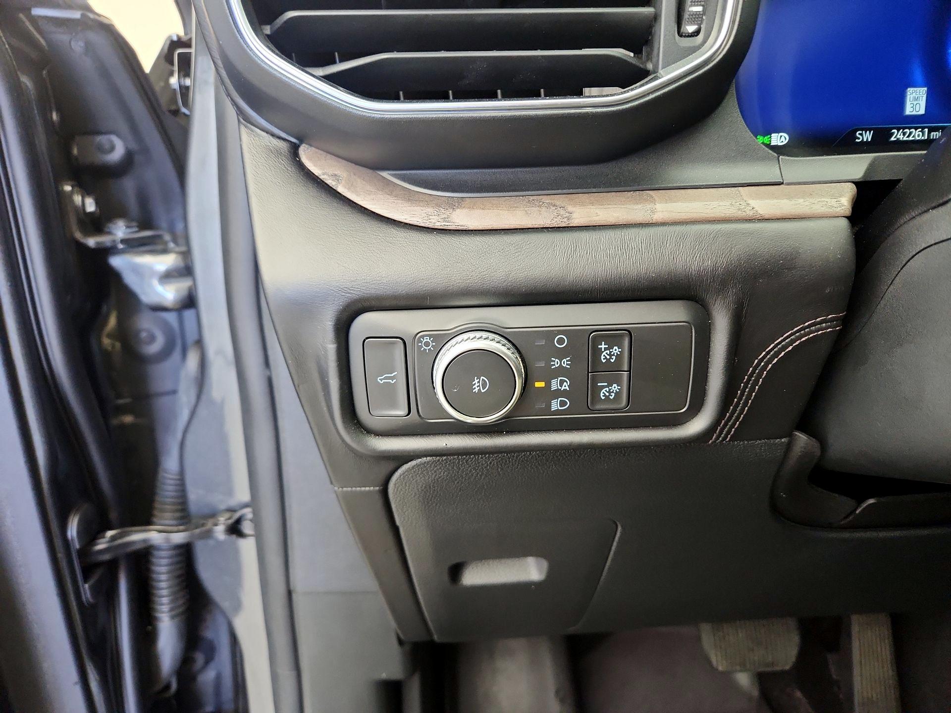 Thumbnail: 2020 Ford Explorer - 13