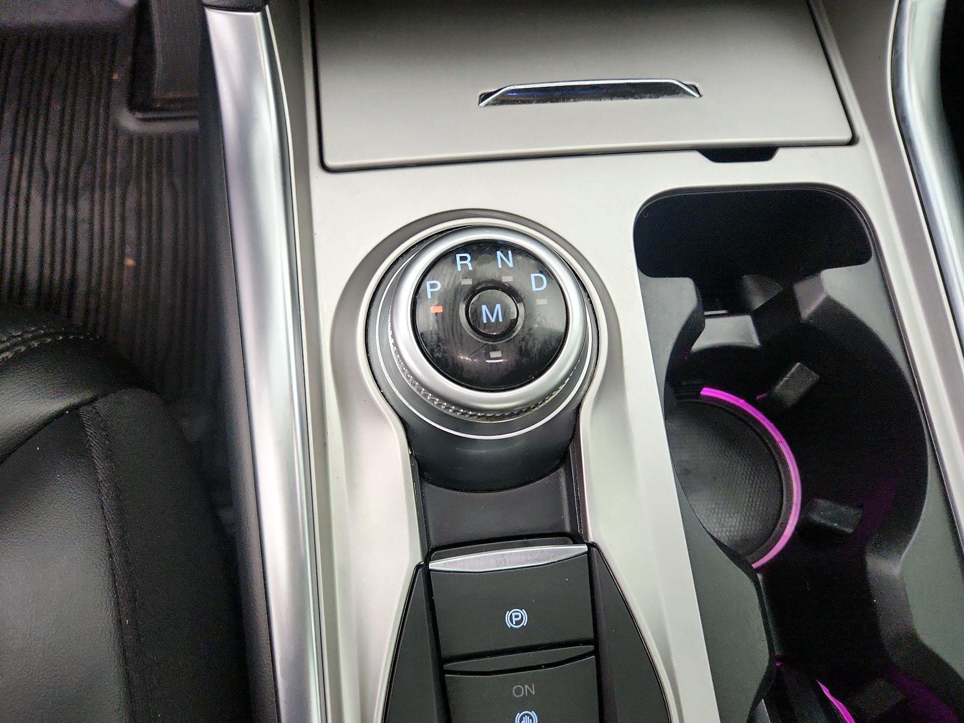 Thumbnail: 2020 Ford Explorer - 18