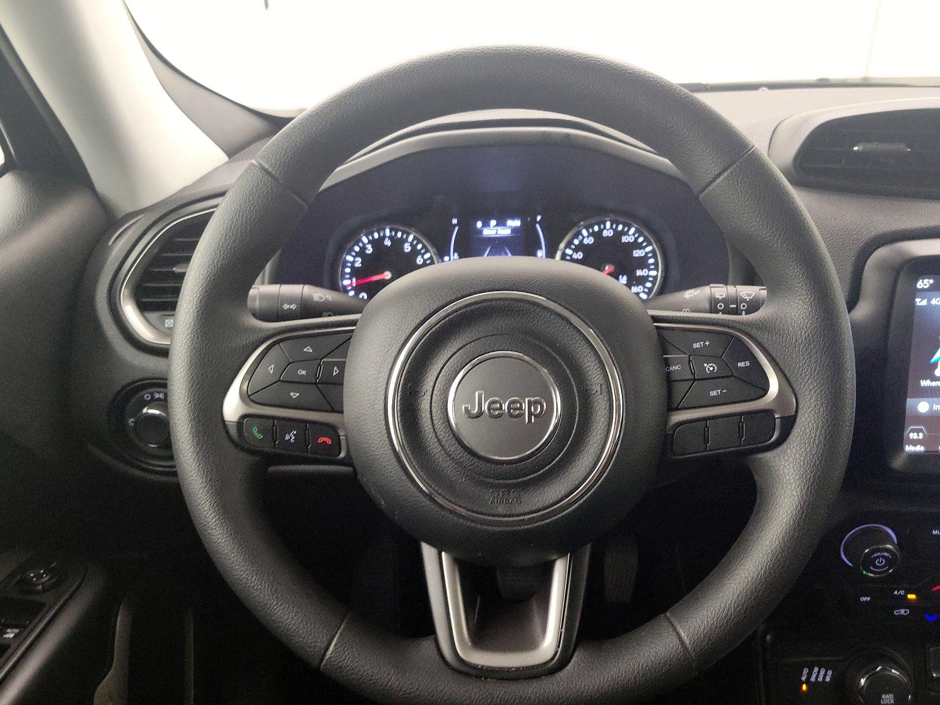 Thumbnail: 2022 Jeep Renegade - 10