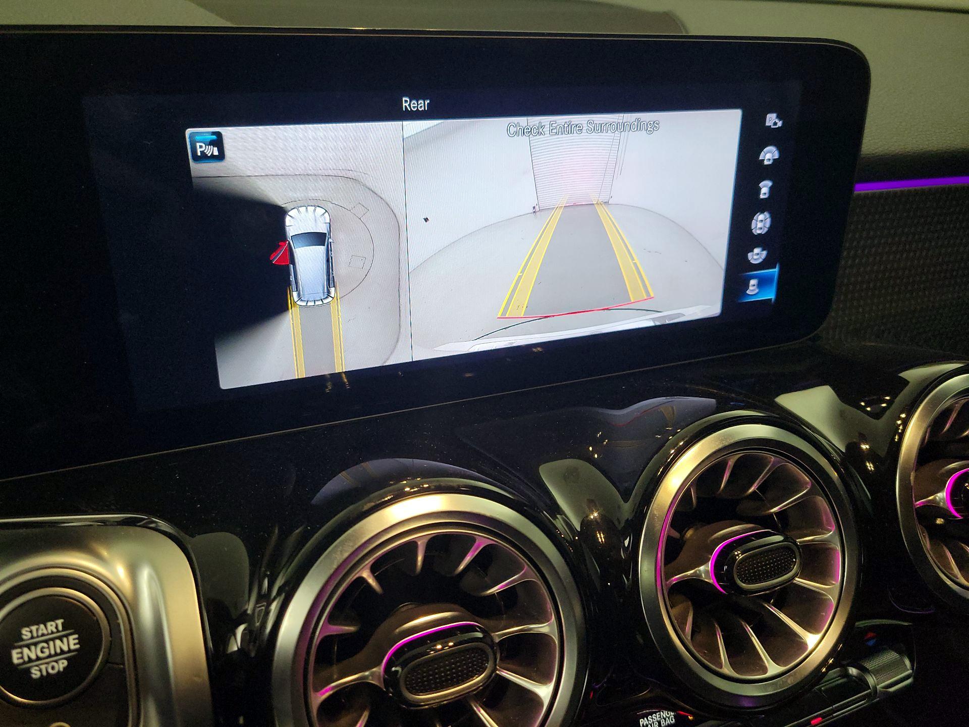 Thumbnail: 2022 Mercedes-Benz GLB - 14