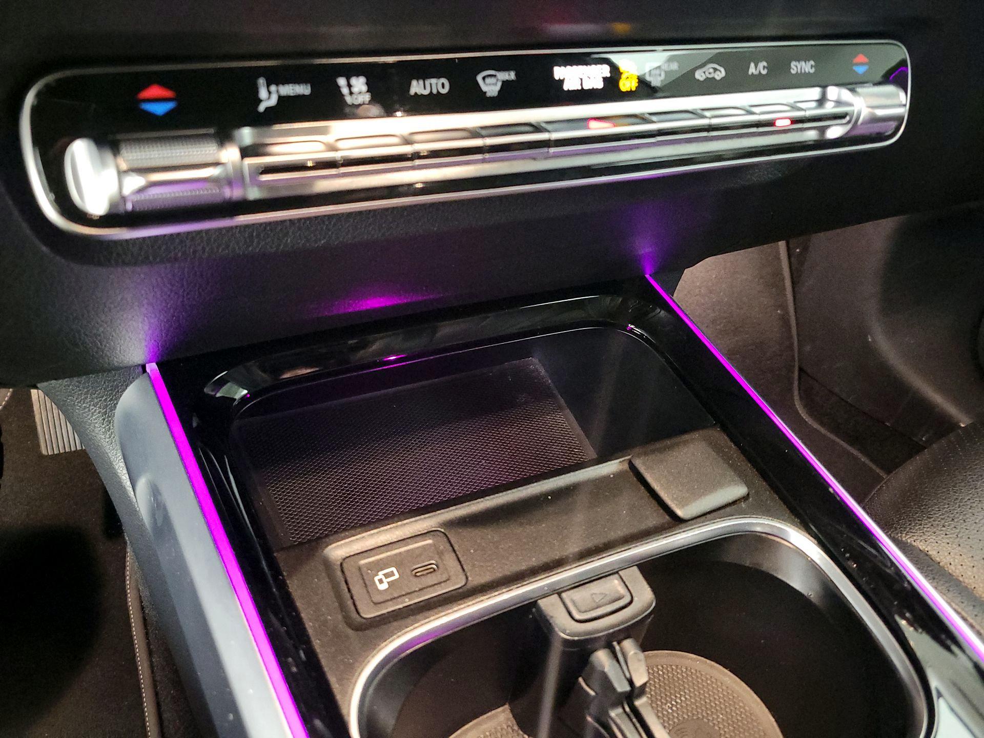 Thumbnail: 2022 Mercedes-Benz GLB - 16