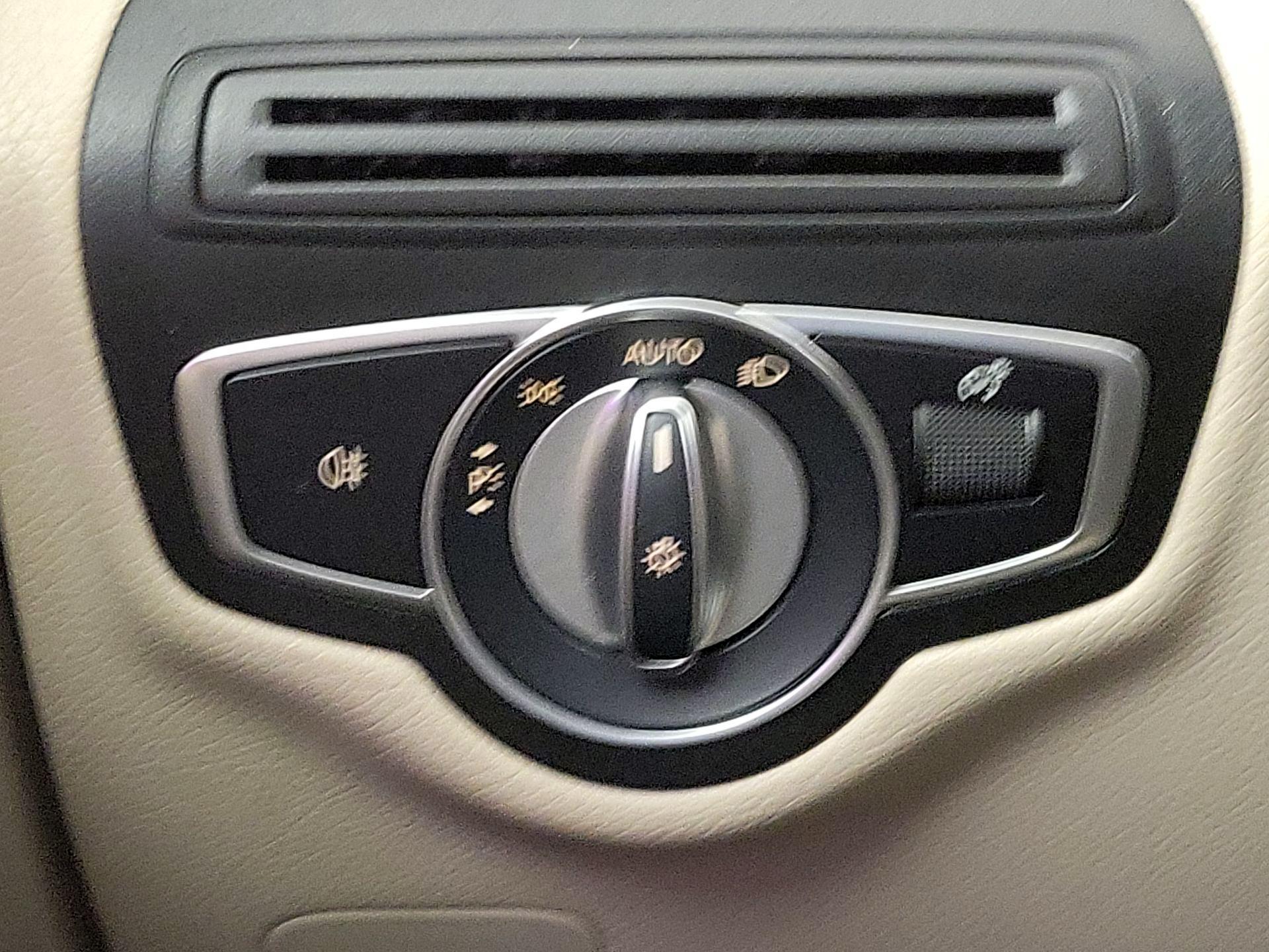 Thumbnail: 2021 Mercedes-Benz GLC - 13