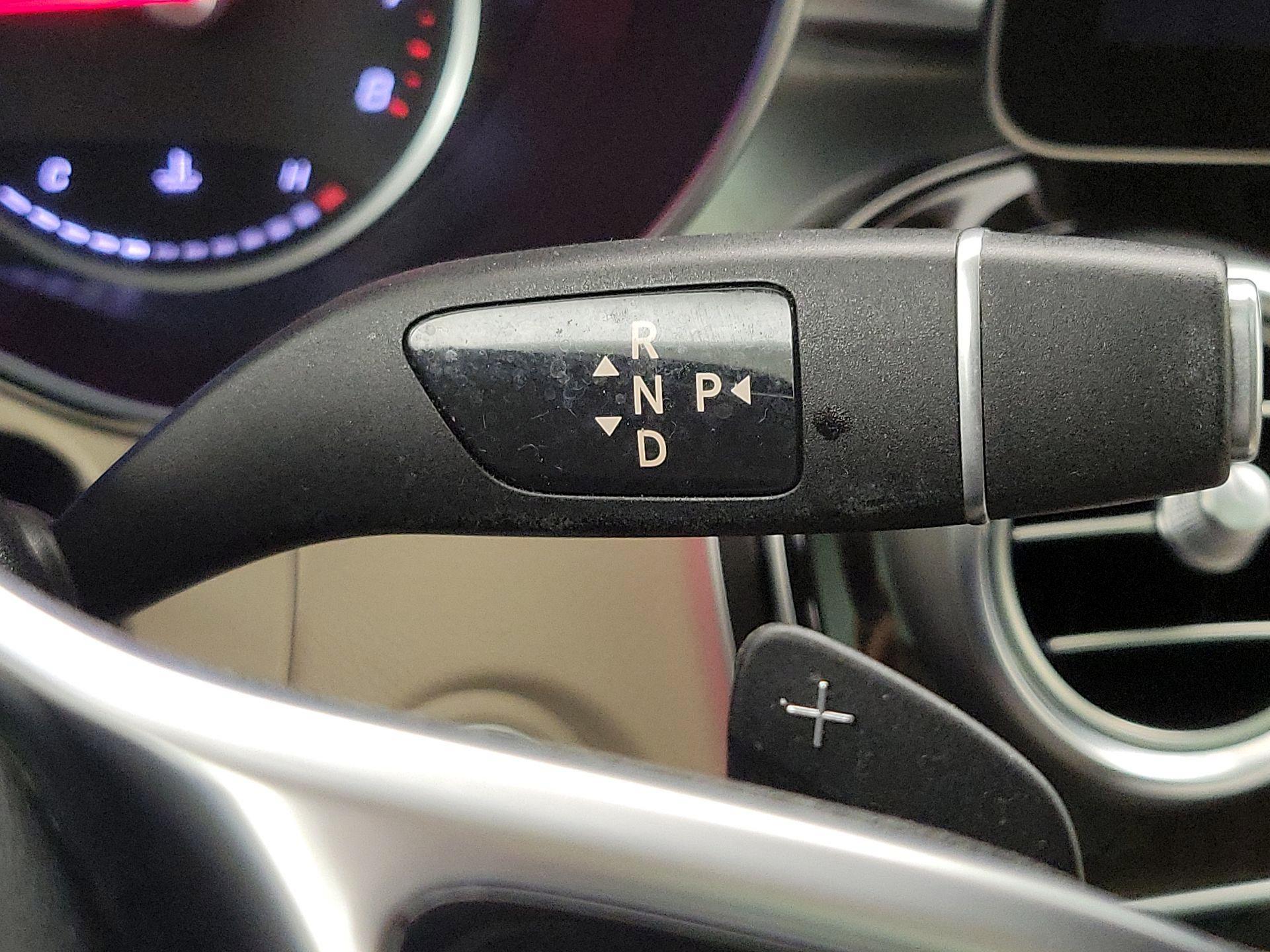 Thumbnail: 2021 Mercedes-Benz GLC - 17