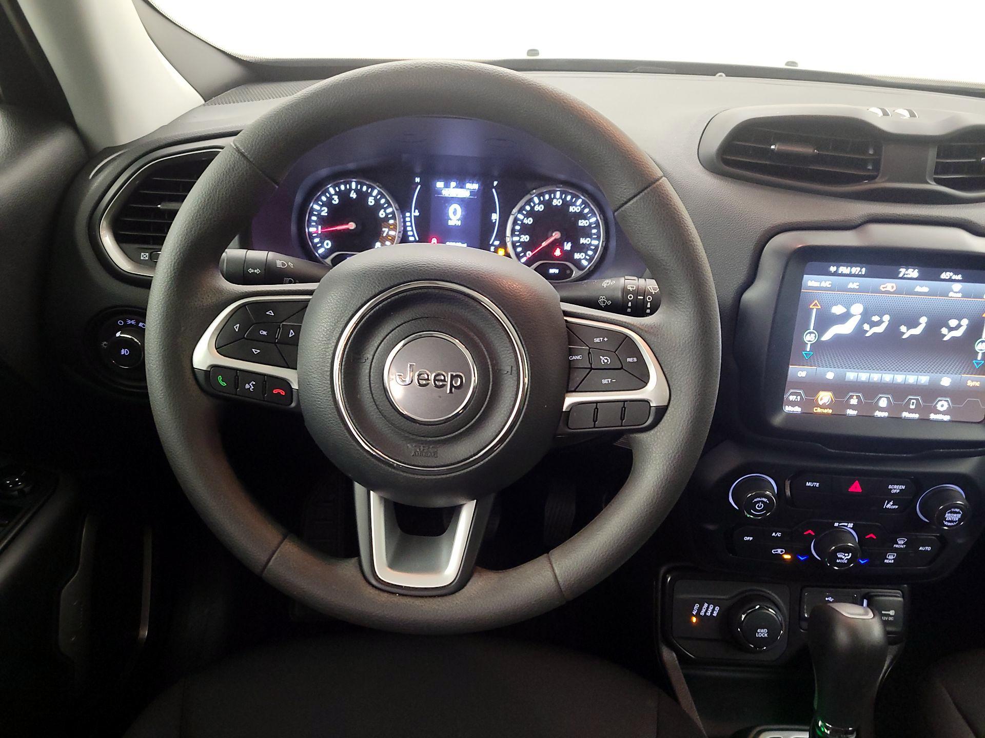 Thumbnail: 2023 Jeep Renegade - 10