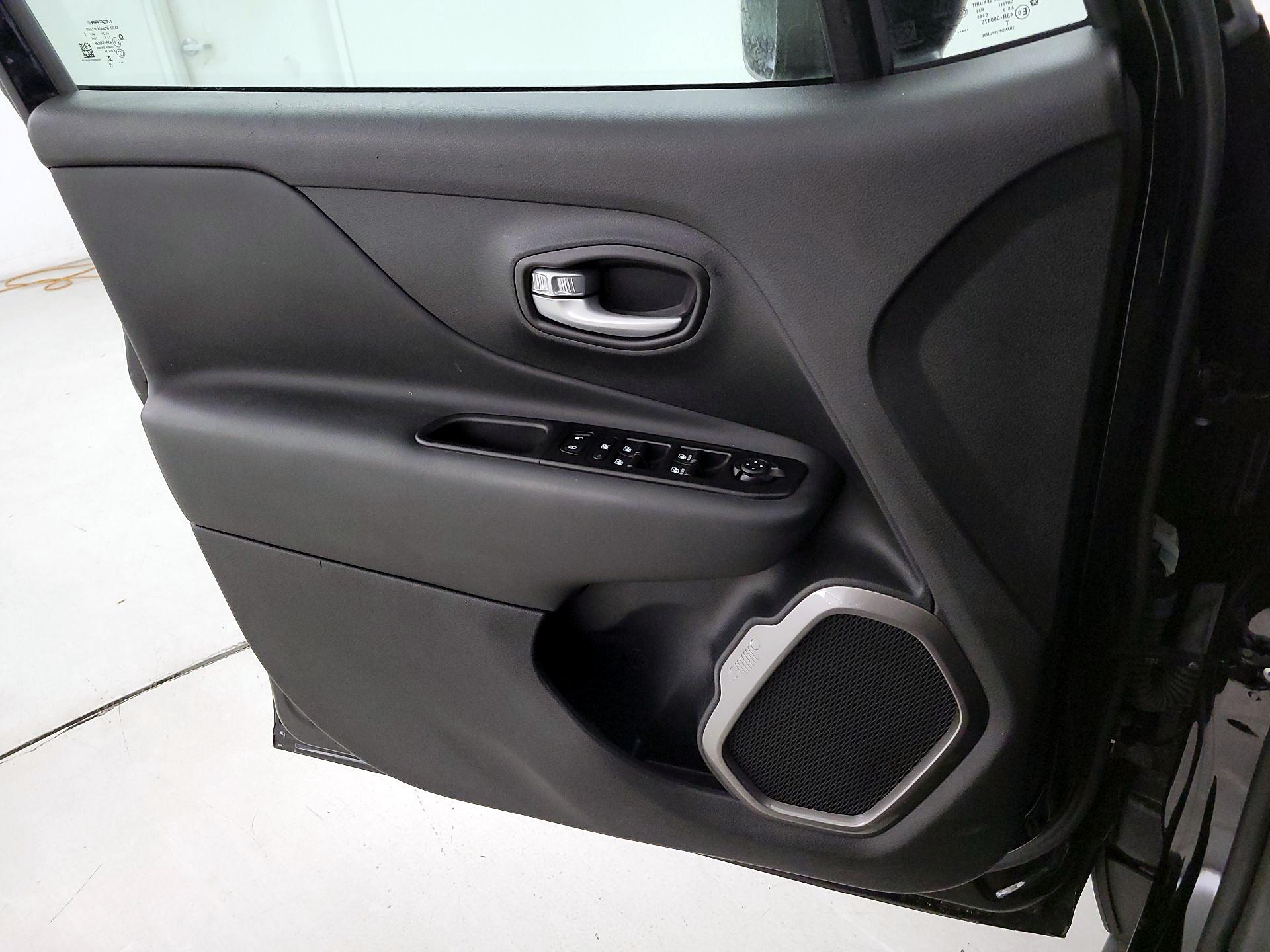 Thumbnail: 2023 Jeep Renegade - 12